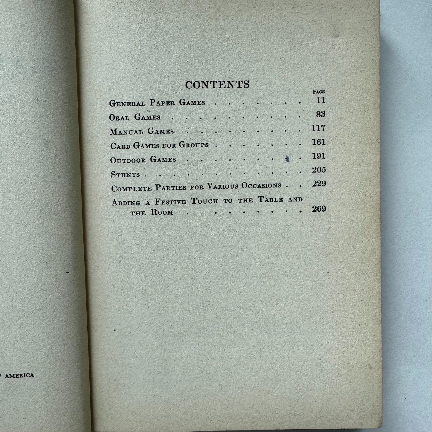 255 Party Games to Play, 1945 Hardcover How-To Guide