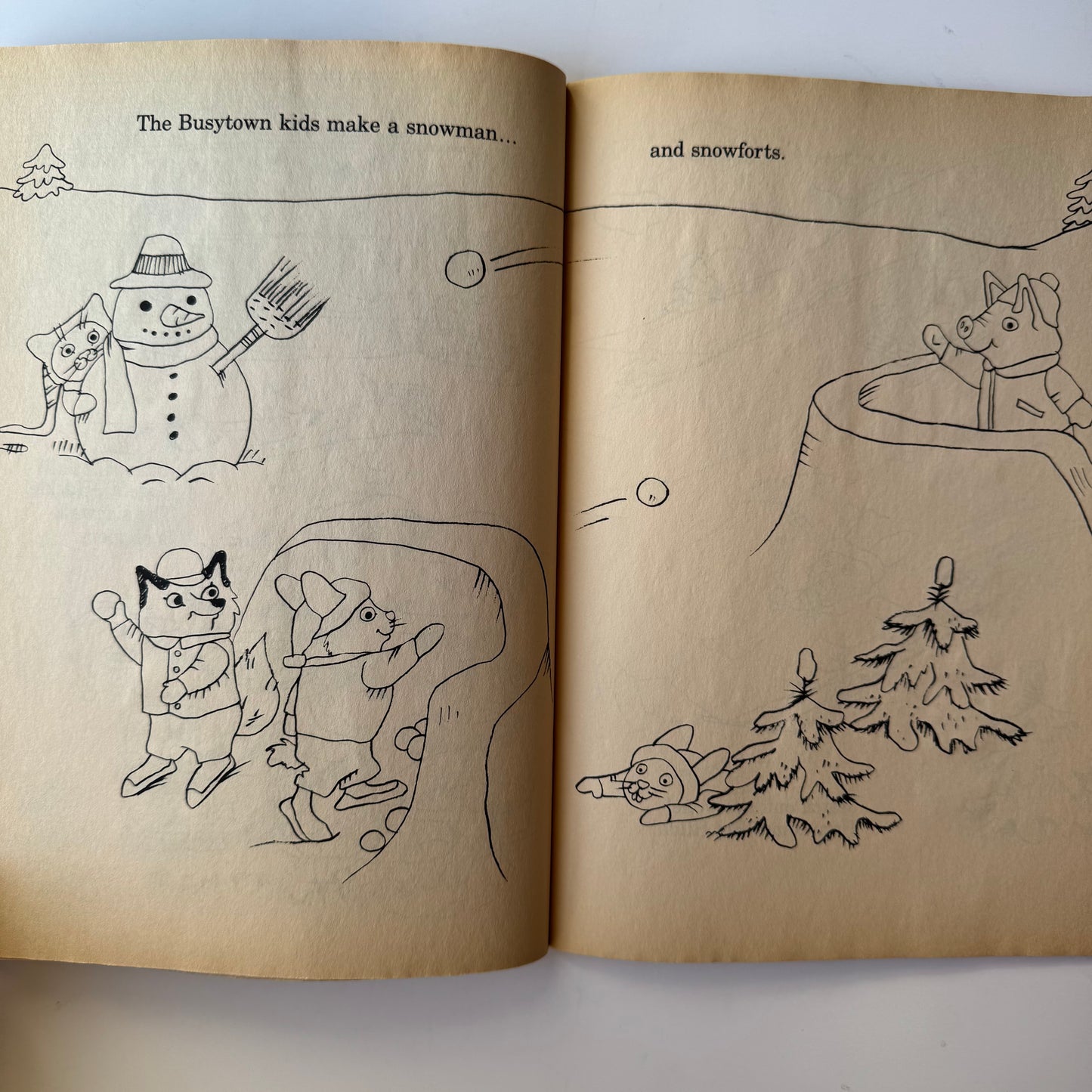 Richard Scarry's Best Christmas Coloring Book Ever, 1985 Softcover Unused