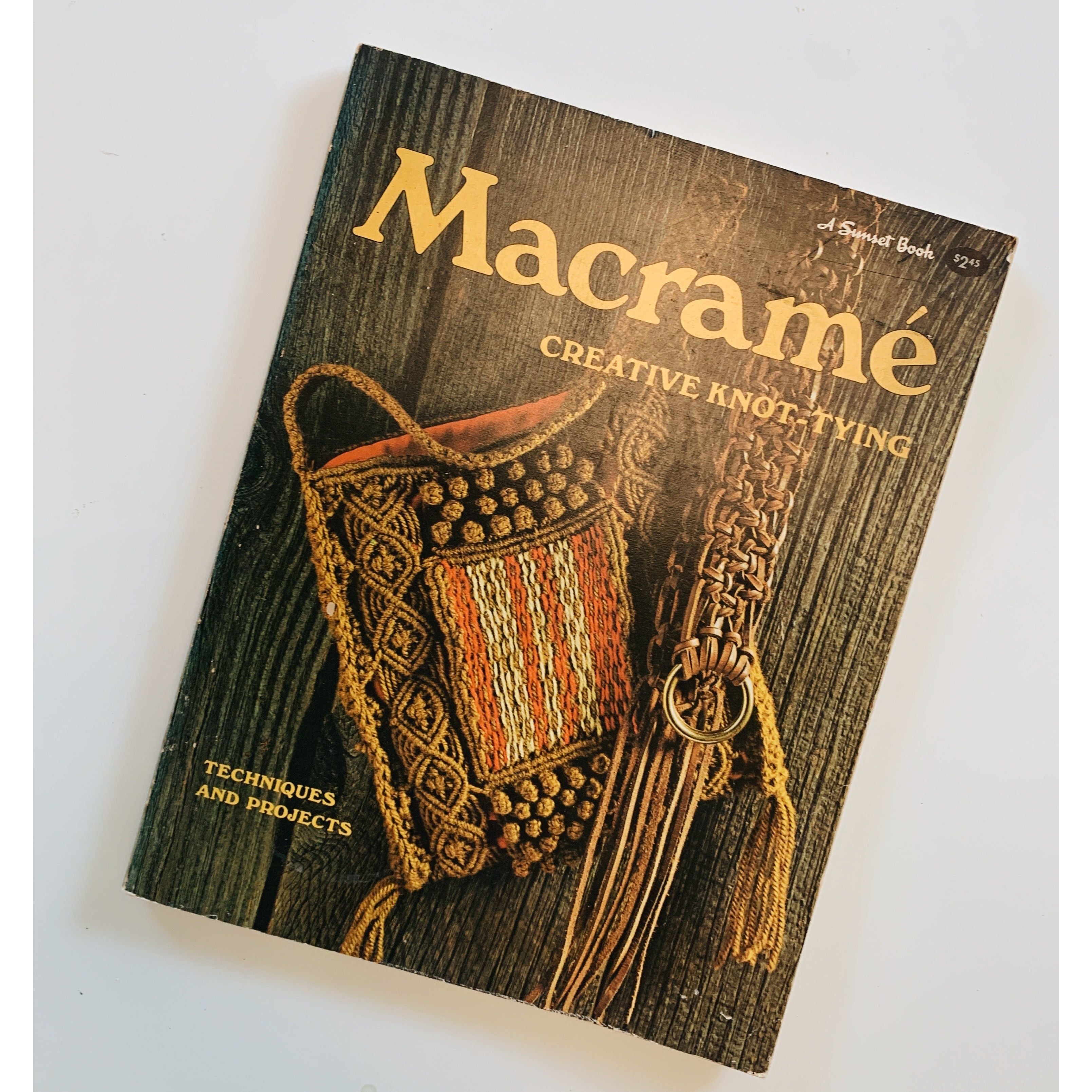 Petit précis de macramé From Mango Pratique - Books and Magazines - Books  and Magazines - Casa Cenina