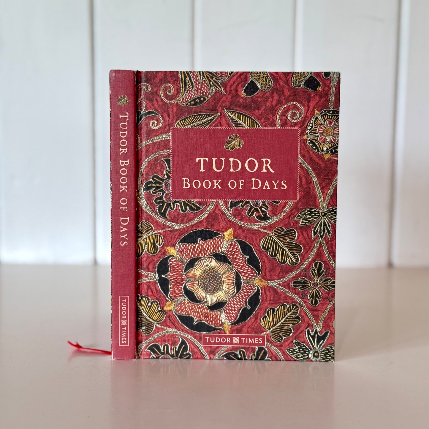Tudor Book of Days, Tudor Times, 2017 Day Calendar Unussed