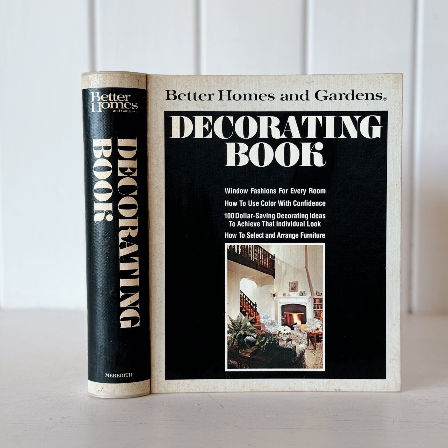 Better Homes and Gardens Decorating Book - Binder Format - 1975 - Pretty Old Books