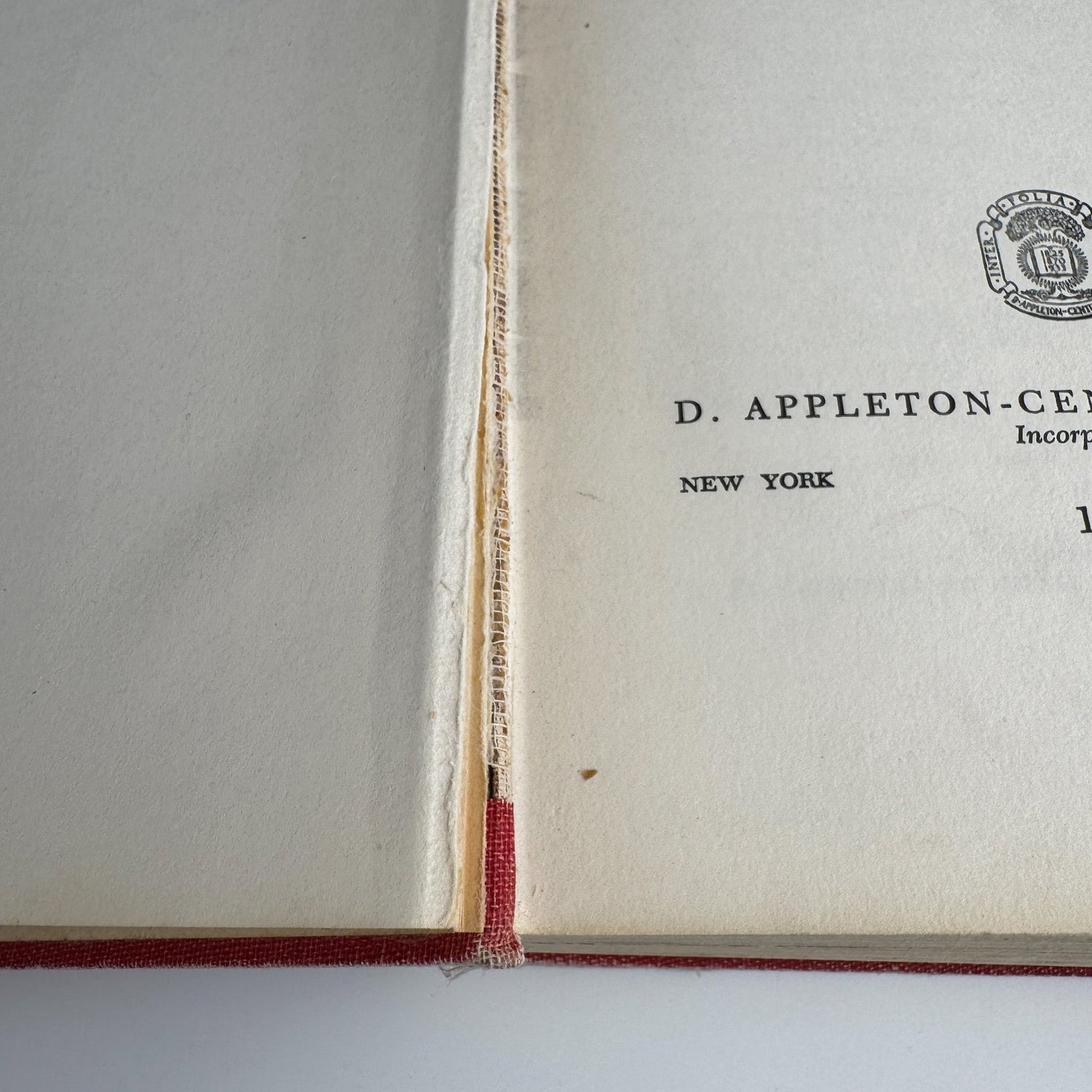 Building and Flying Model Airplanes, Air Youth Handbook, 1941 - Pretty Old Books