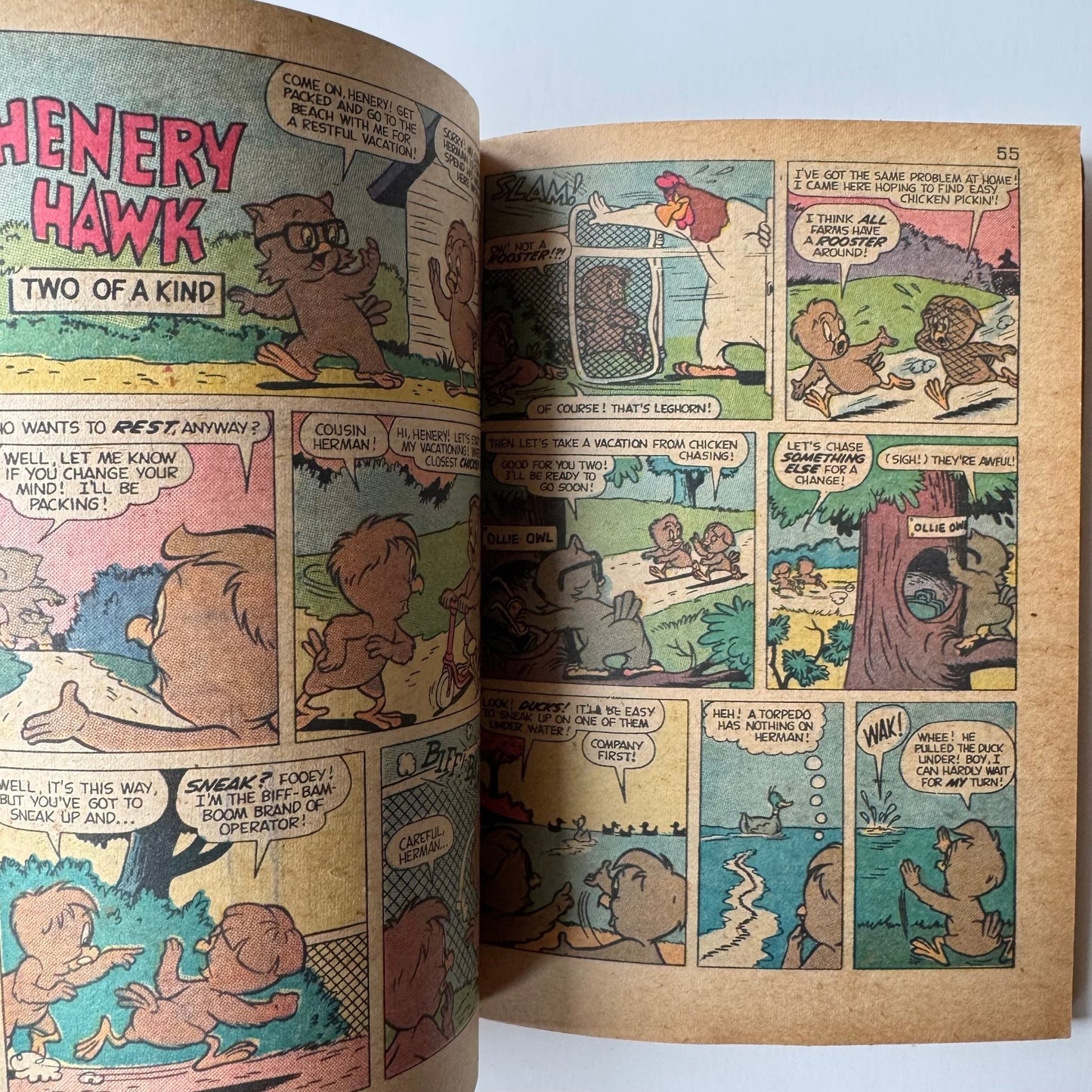 Golden Comics Digest Number 17 May 1971, Bugs Bunny - Pretty Old Books