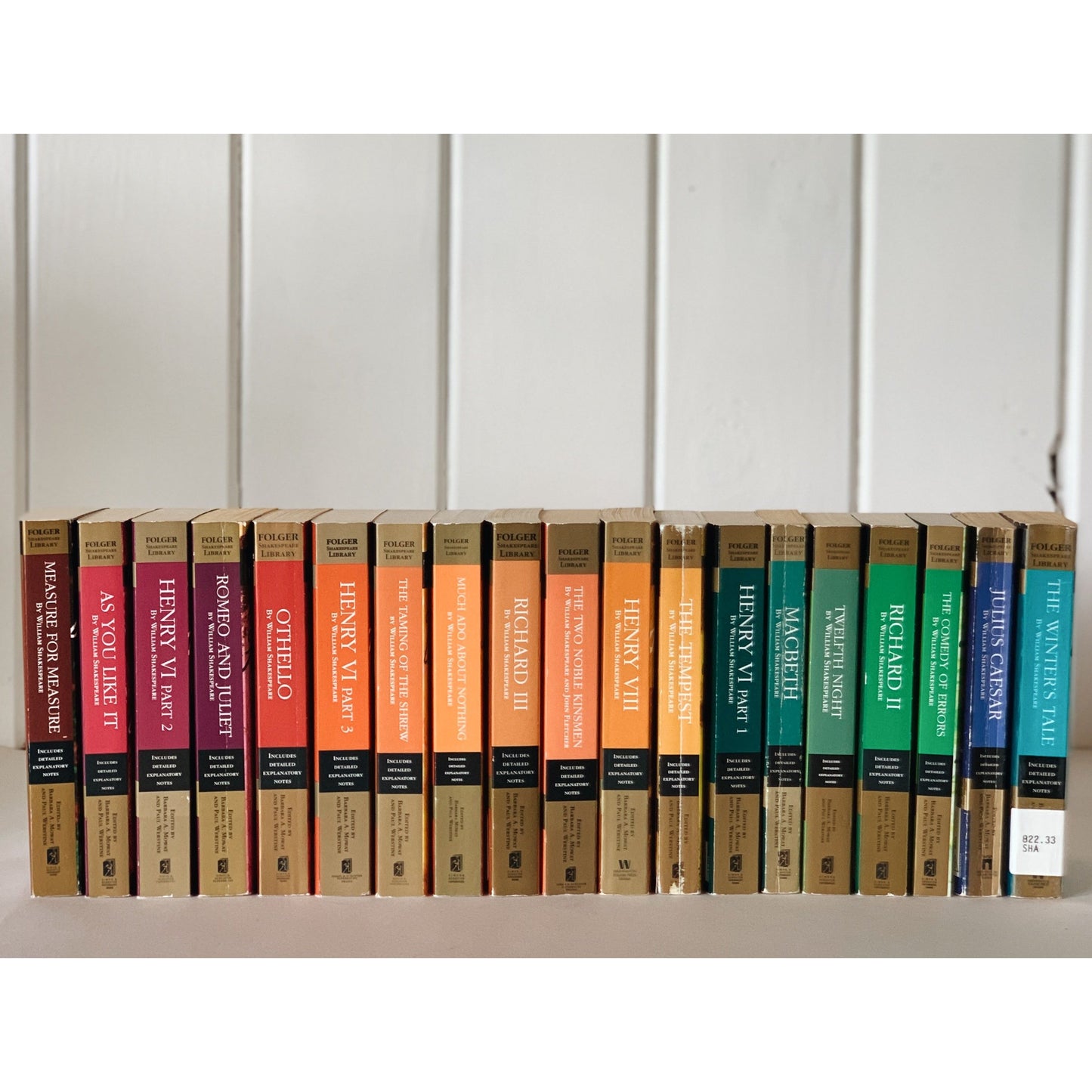 Folger Shakespeare Library Paperback Set, 19 Books