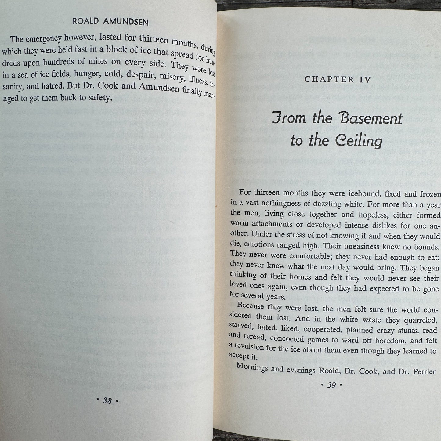 Roald Amundsen: A Saga of the Polar Seas, J. Alvin Kugelmass, 1955 - Pretty Old Books