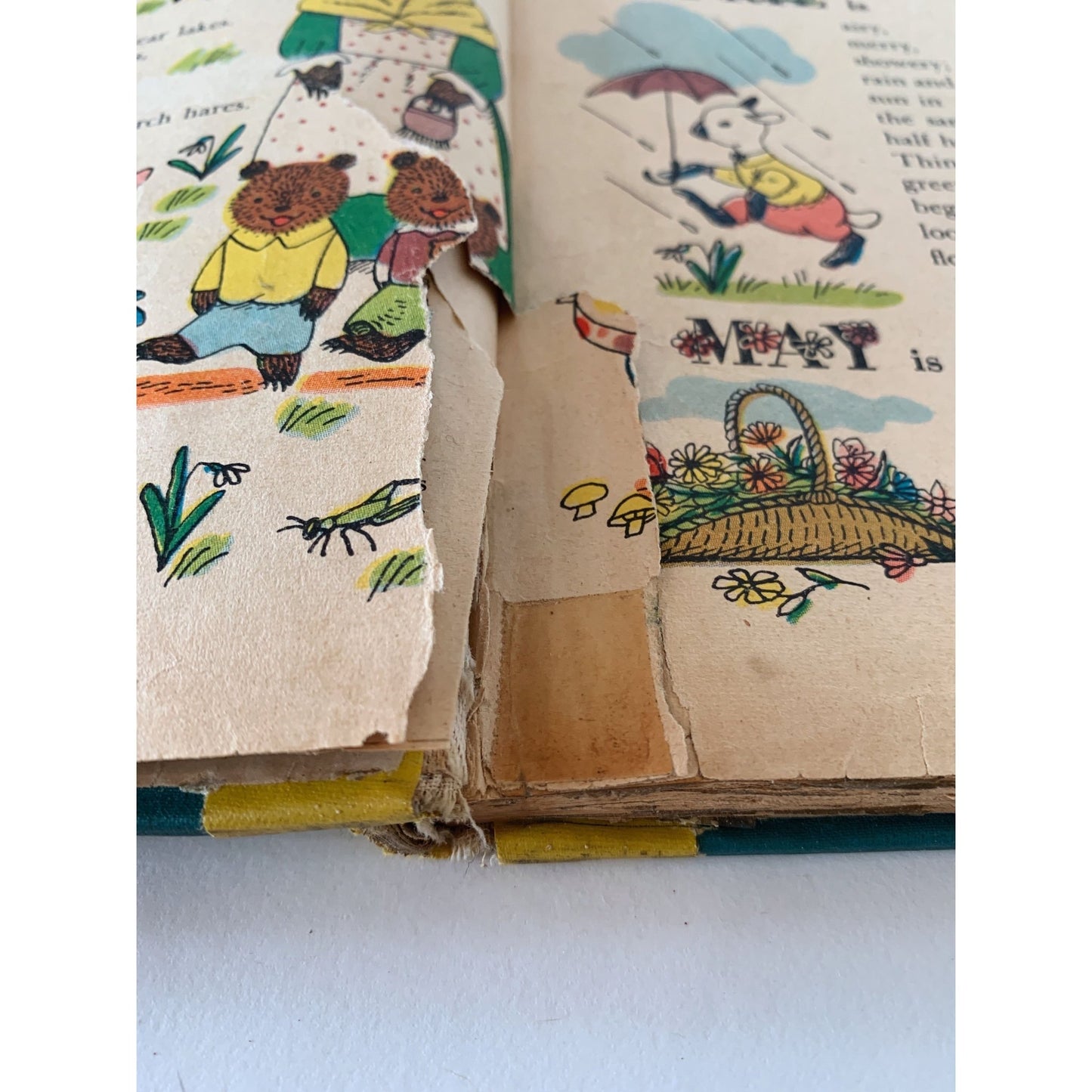 The New Golden Almanac Vintage Richard Scarry Hardcover 1952 - Pretty Old Books