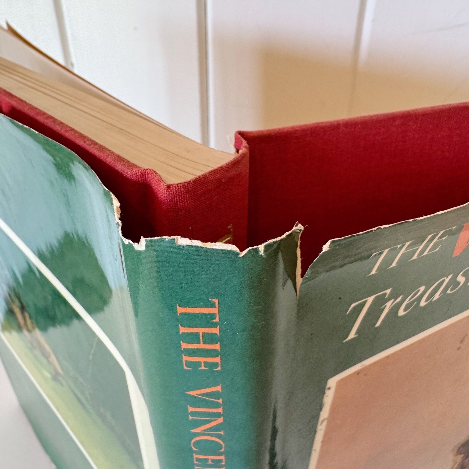 The Vincent Price Treasury of American Art, 1972 Coffee Table Art Book - Pretty Old Books