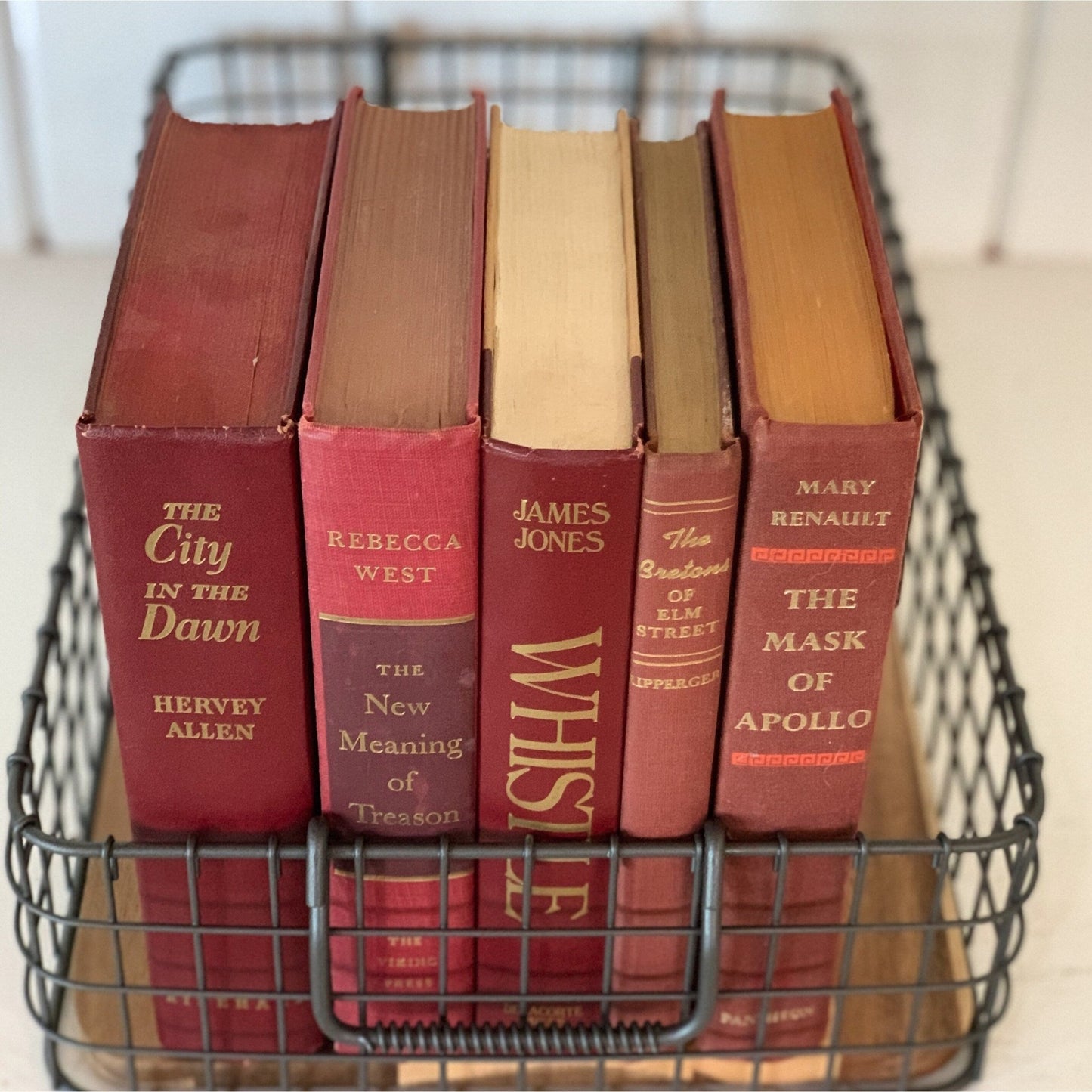 Dark Red Vintage Books, Instant Library, Decorative Books, Rainbow Bookshelf, Aesthetic Books - Pretty Old Books
