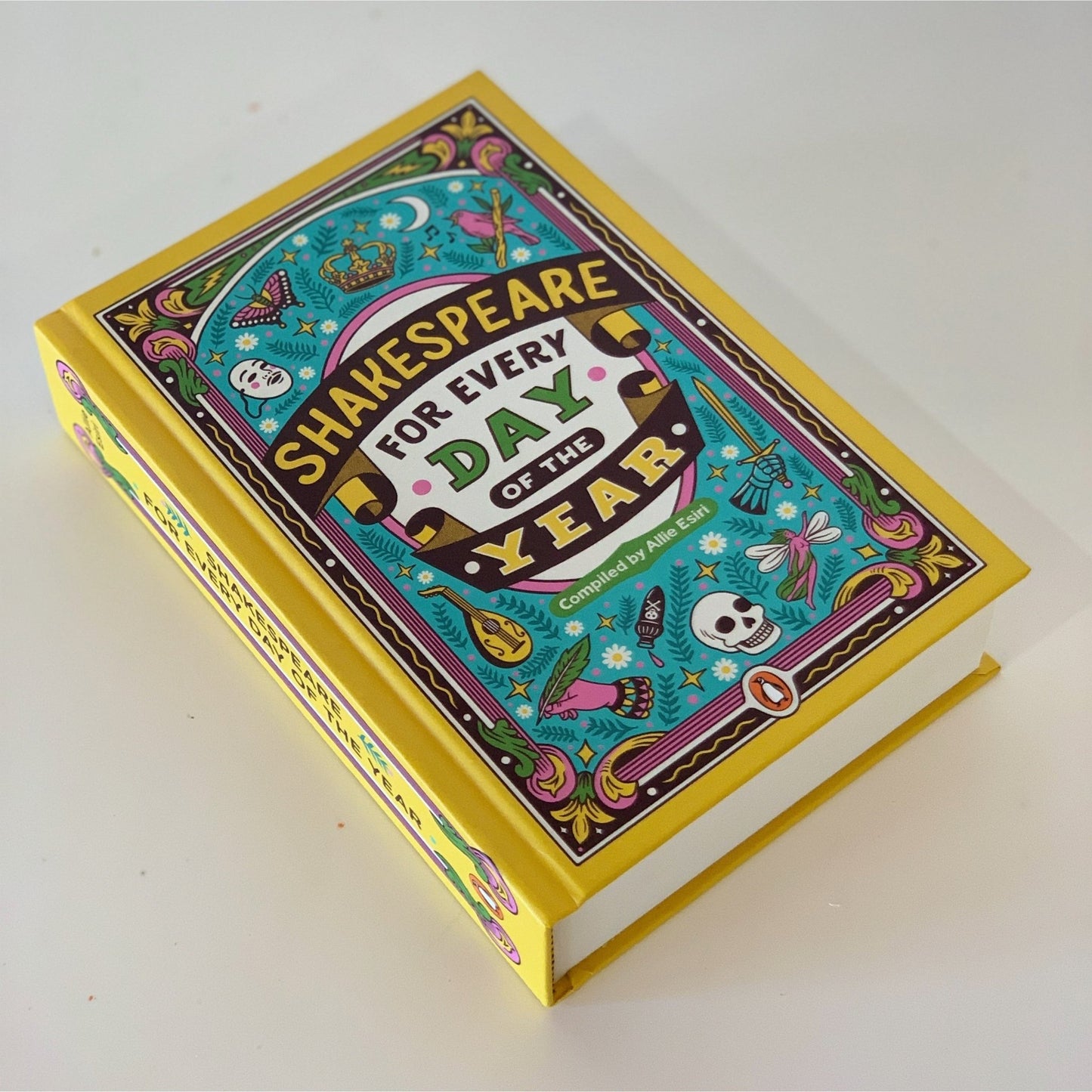Shakespeare For Every Day of the Year, 2020 Hardcover - Pretty Old Books