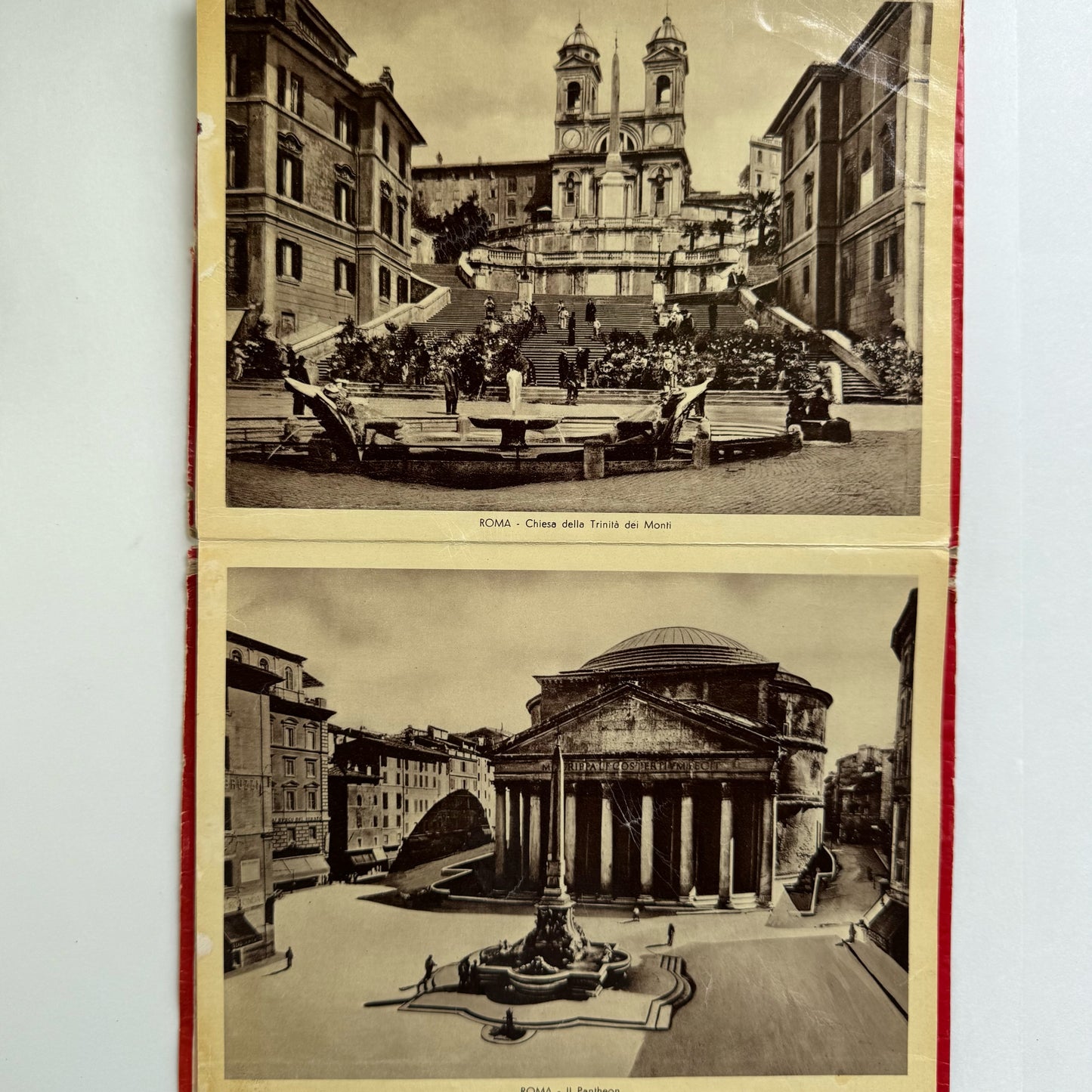 Roma, Parte I, Accordion Postcard/Photograph Souvenir Book
