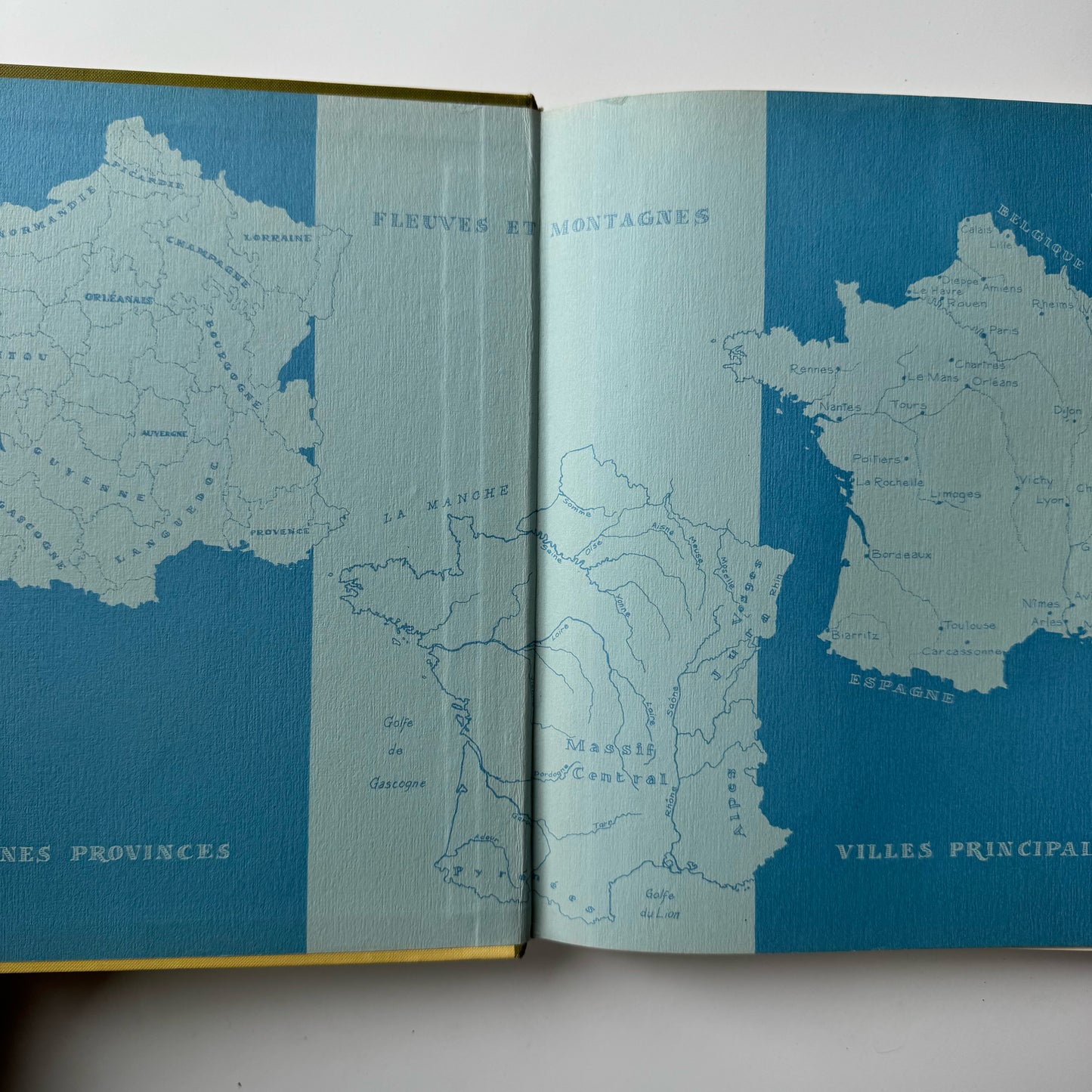 La France: Une Tapisserie, 1965 French School Book