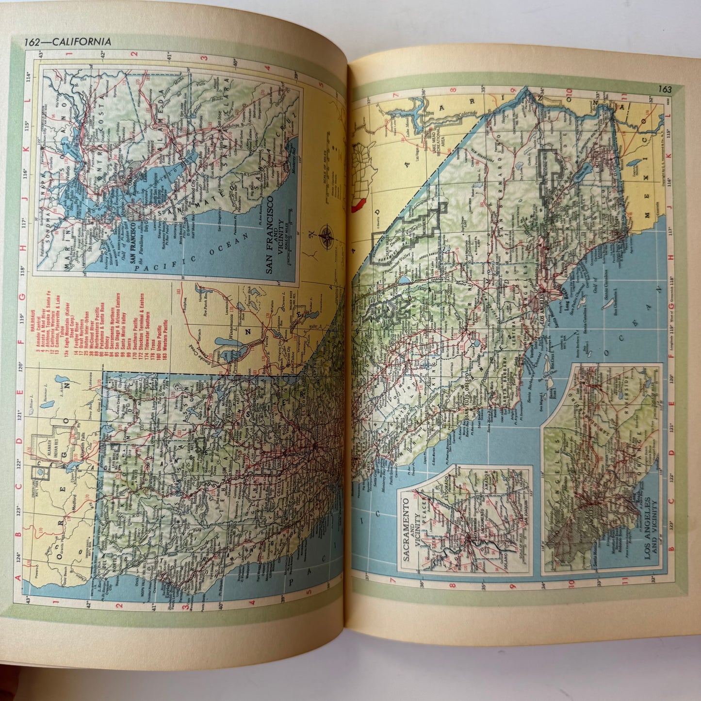 Hammond's Complete World Atlas, 1950, Hardcover with Dust Jacket, Vintage Maps