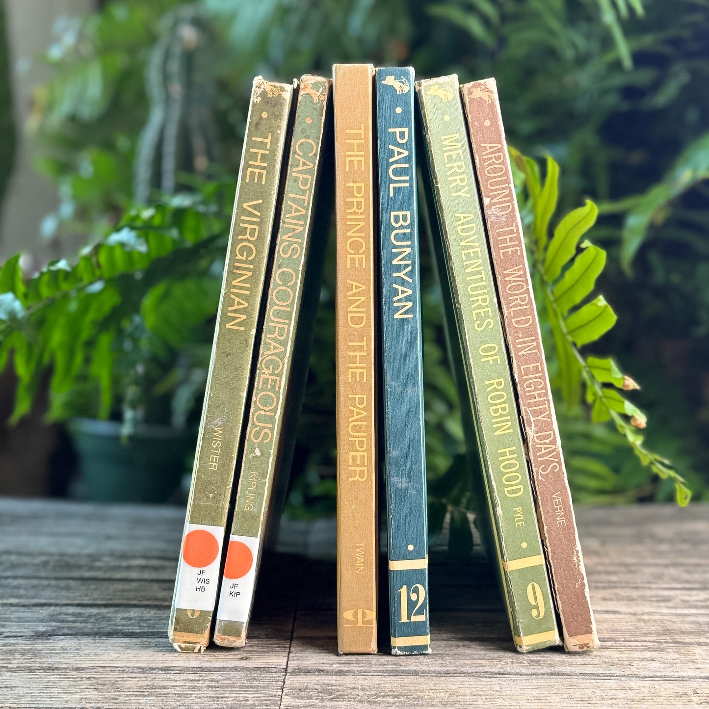 Classic Press Set (6 Books), Around the World in 80 Days, Robin Hood, Paul Bunyan & More