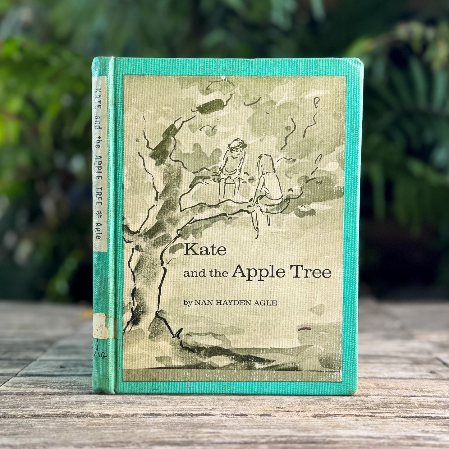 Kate and the Apple Tree, Nan Hayden Agle, 1965