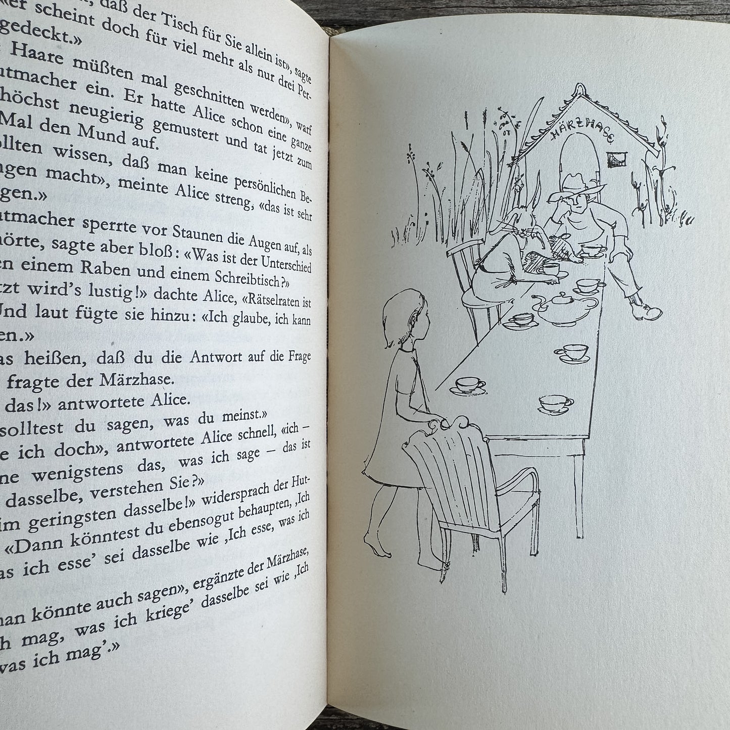 Alice im Wunderland, Lewis Carroll, German Edition, circa 1970