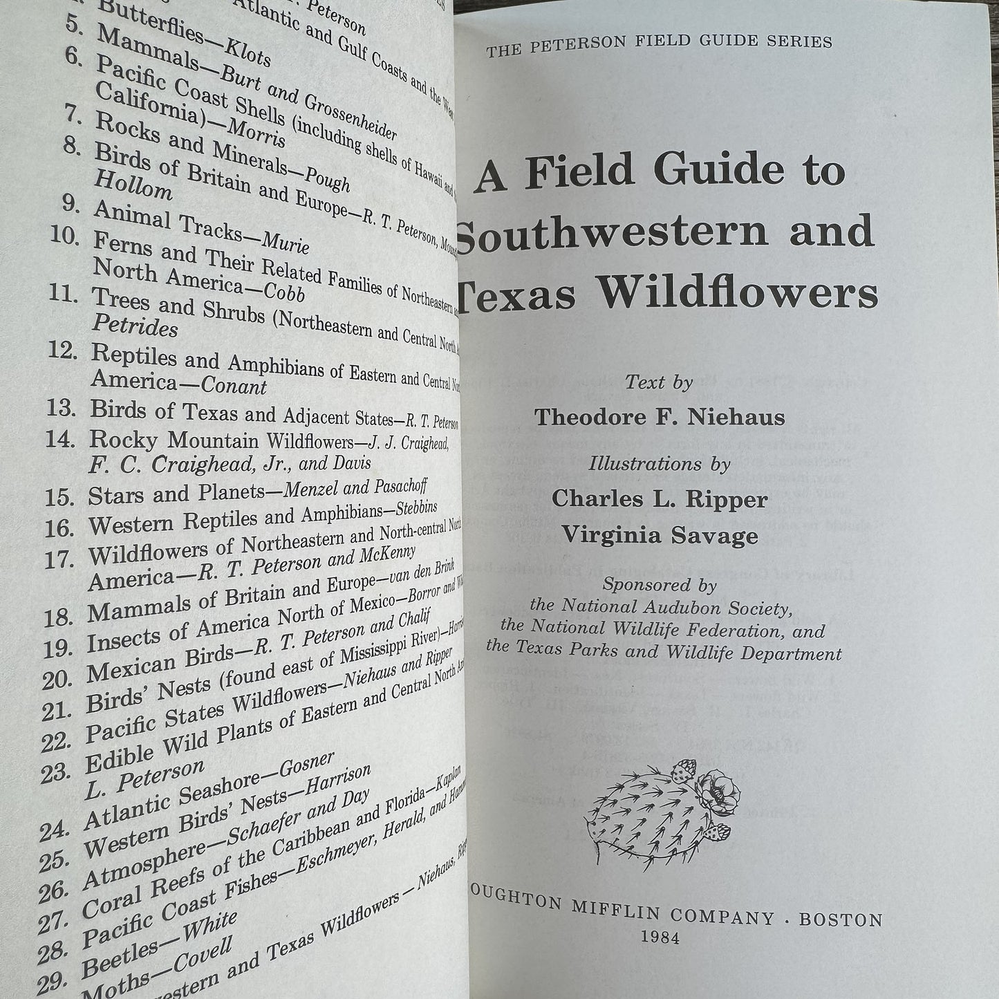 A Field Guide to Southwestern and Texas Wildflowers, Niehaus, Ripper, and Savage, 1984 - Pretty Old Books