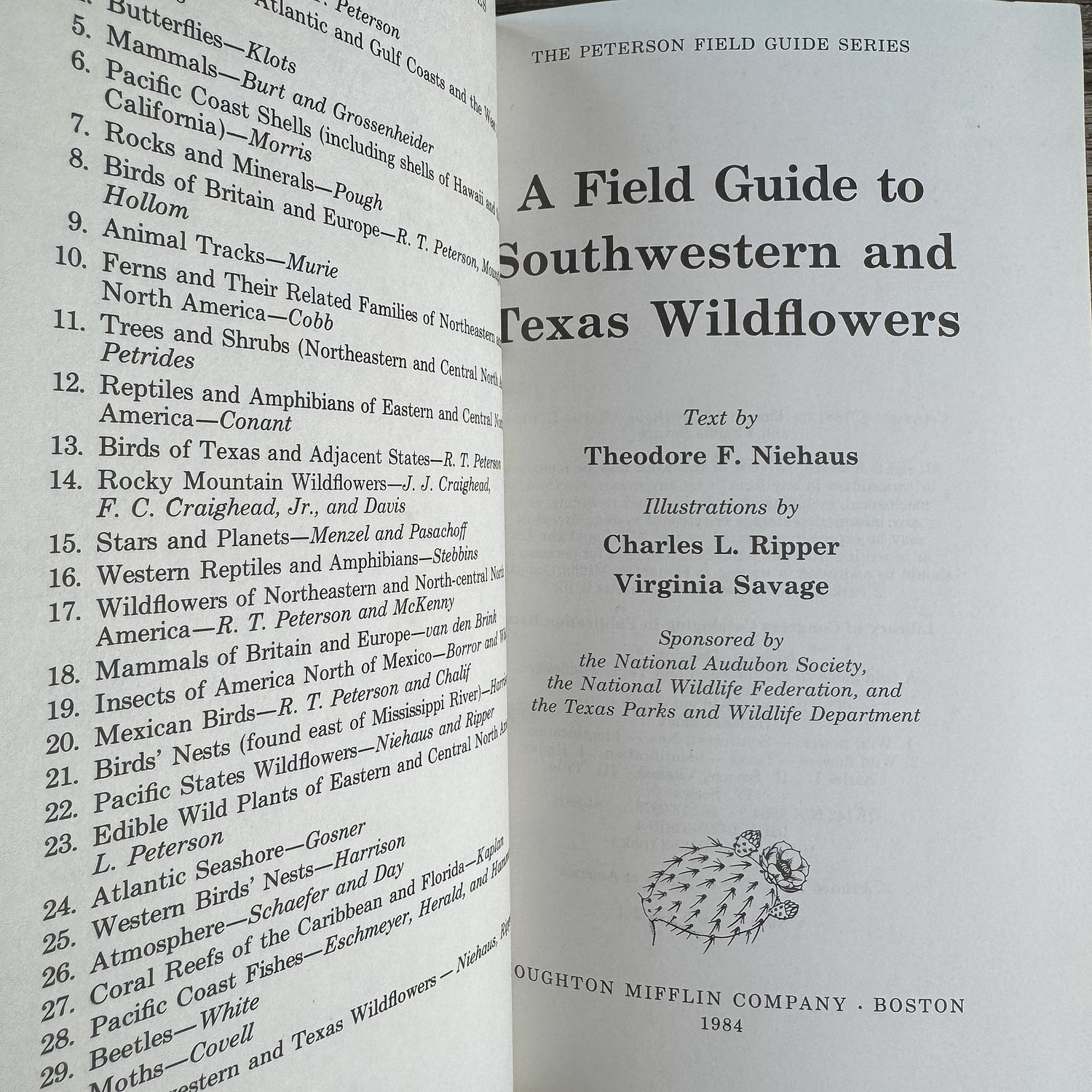 A Field Guide to Southwestern and Texas Wildflowers, Niehaus, Ripper, and Savage, 1984 - Pretty Old Books