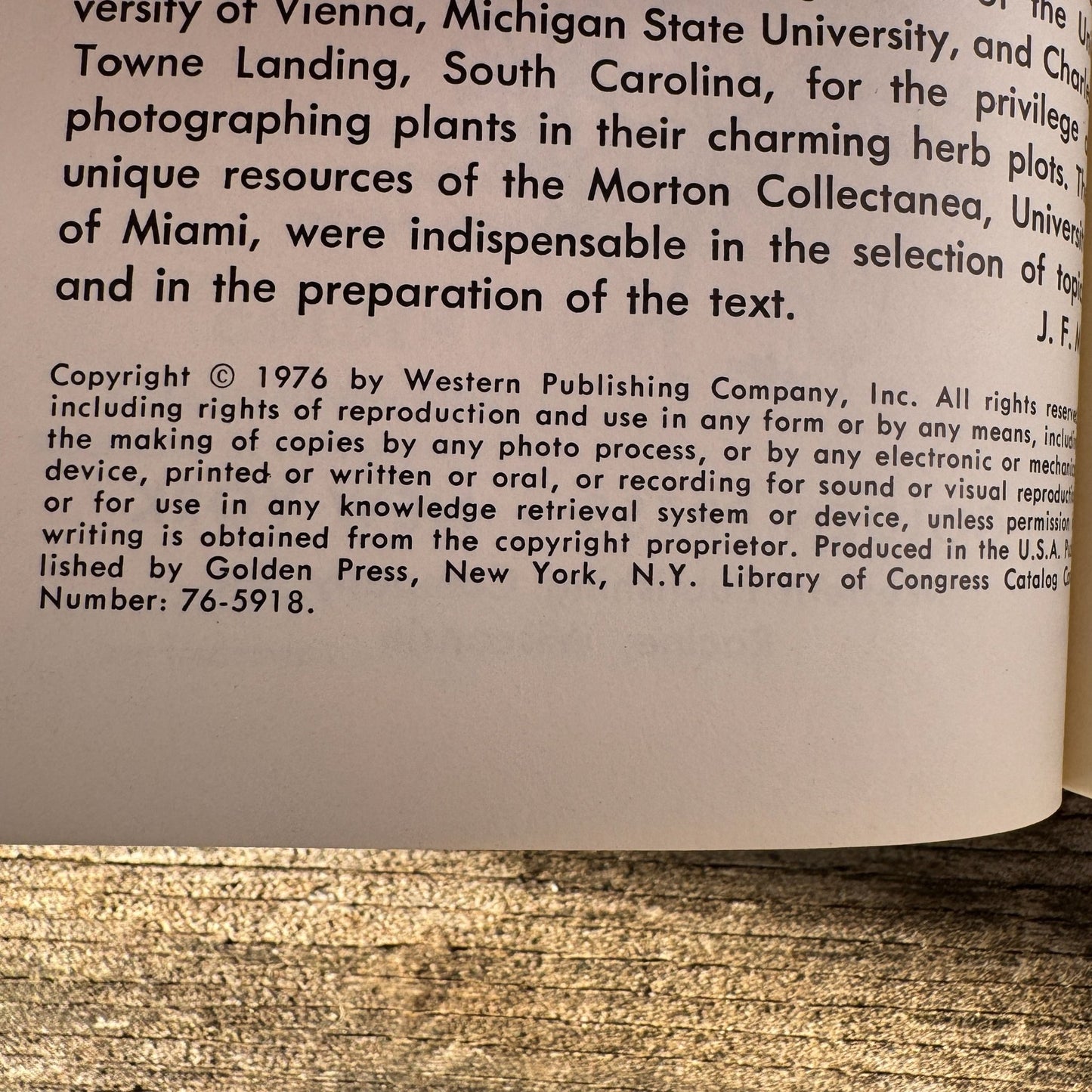 A Golden Guide: Herbs and Spices, 1976 Paperback Field Guide - Pretty Old Books