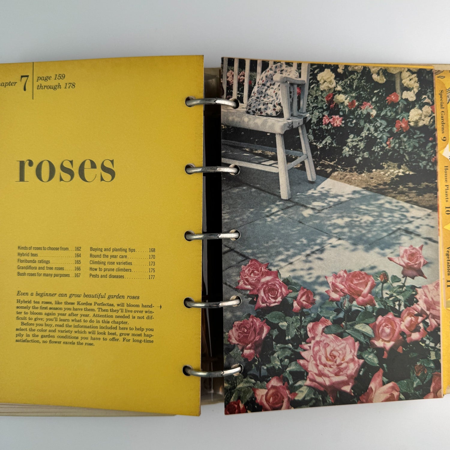 Better Homes and Gardens New Garden Book, 1961 Binder Book - Pretty Old Books