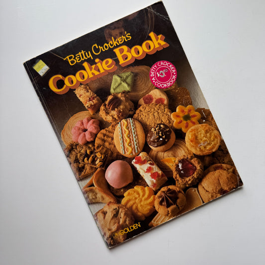 Betty Crocker's Cookie Book 1981 Softcover - Pretty Old Books