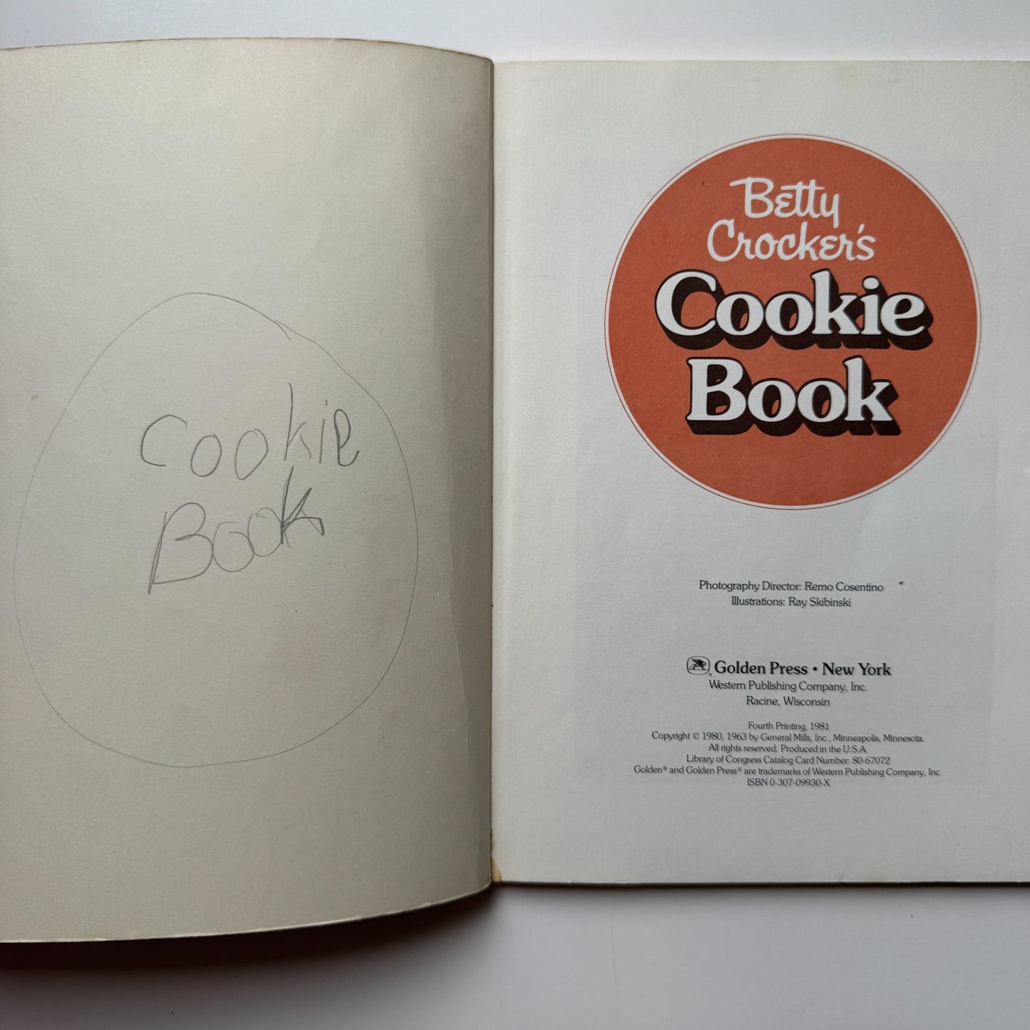 Betty Crocker's Cookie Book 1981 Softcover - Pretty Old Books