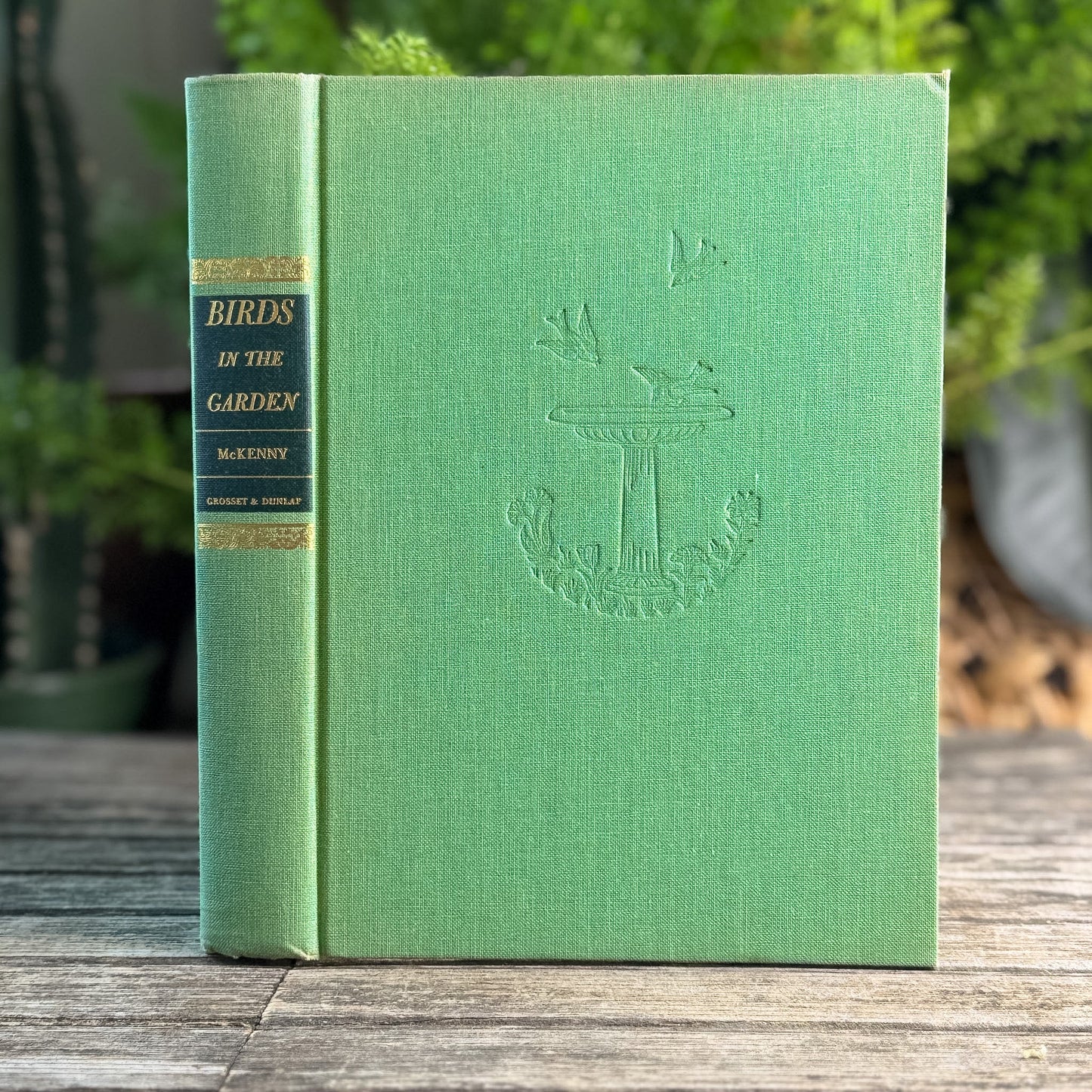 Birds in the Garden and How to Attract Them, Margaret McKenny, 1971 Printing - Pretty Old Books