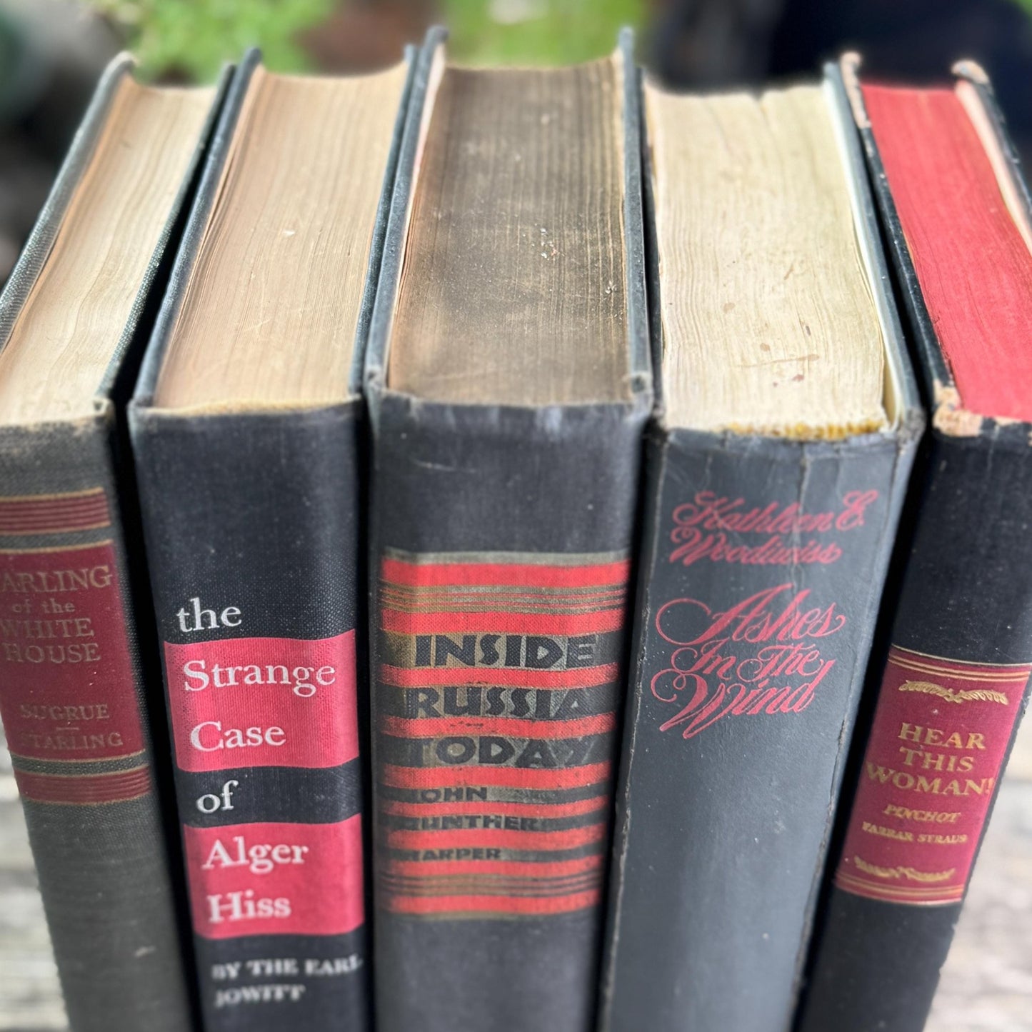 Black and Red Vintage Mid Century Books for Shelf Styling - Pretty Old Books