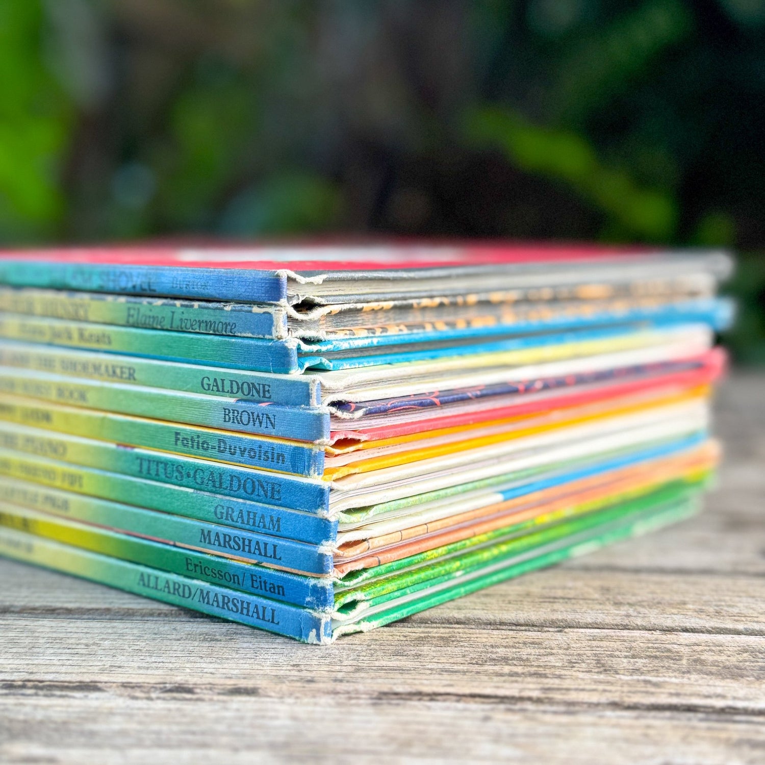 Children's Choice Book Club Picture Book Set, Eleven Hardcovers, 1980s and 1990s - Pretty Old Books