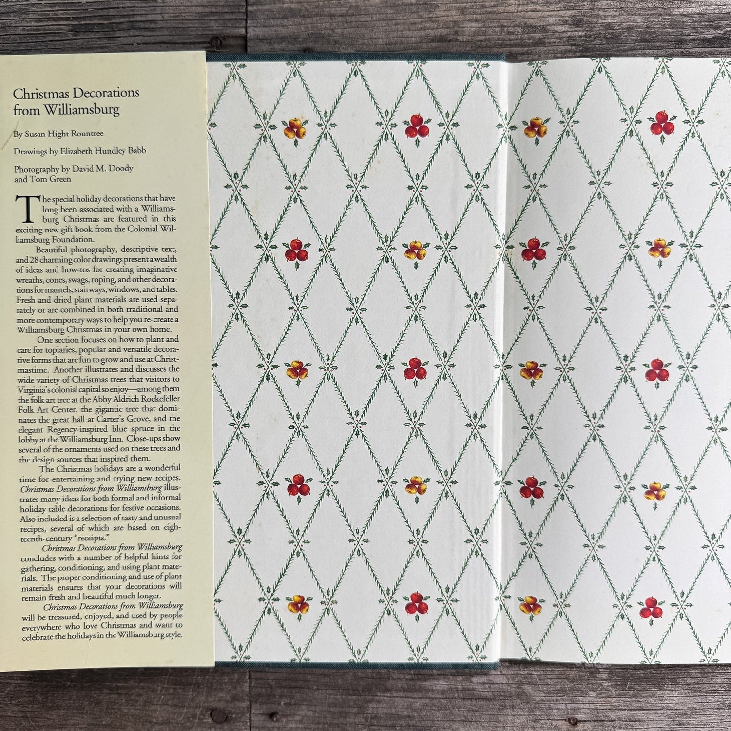 Christmas Decorations from Williamsburg, Susan Hight Rountree, 1992 - Pretty Old Books