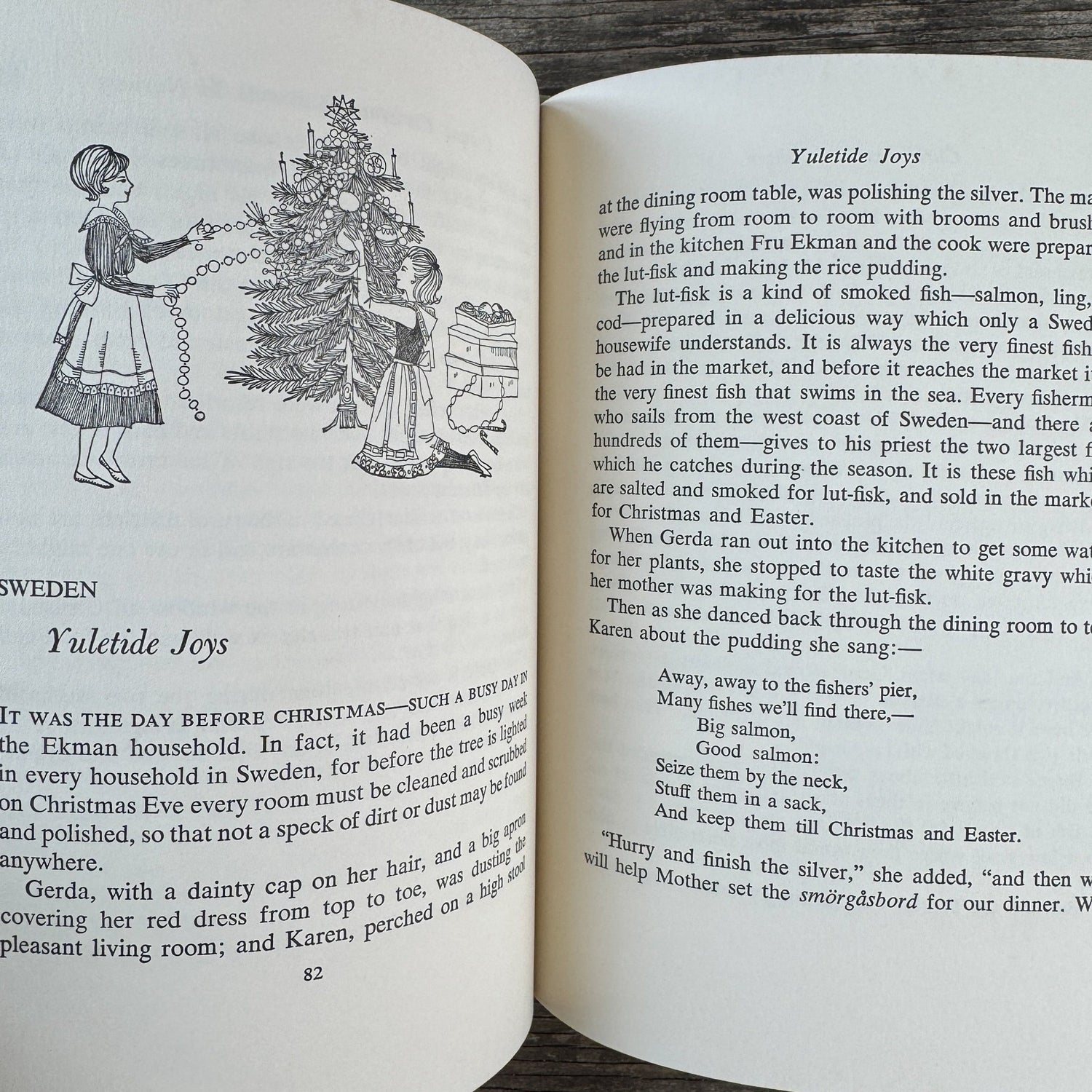 Christmas Everywhere: A Book of Christmas Customs of Many Lands, 1962 - Pretty Old Books