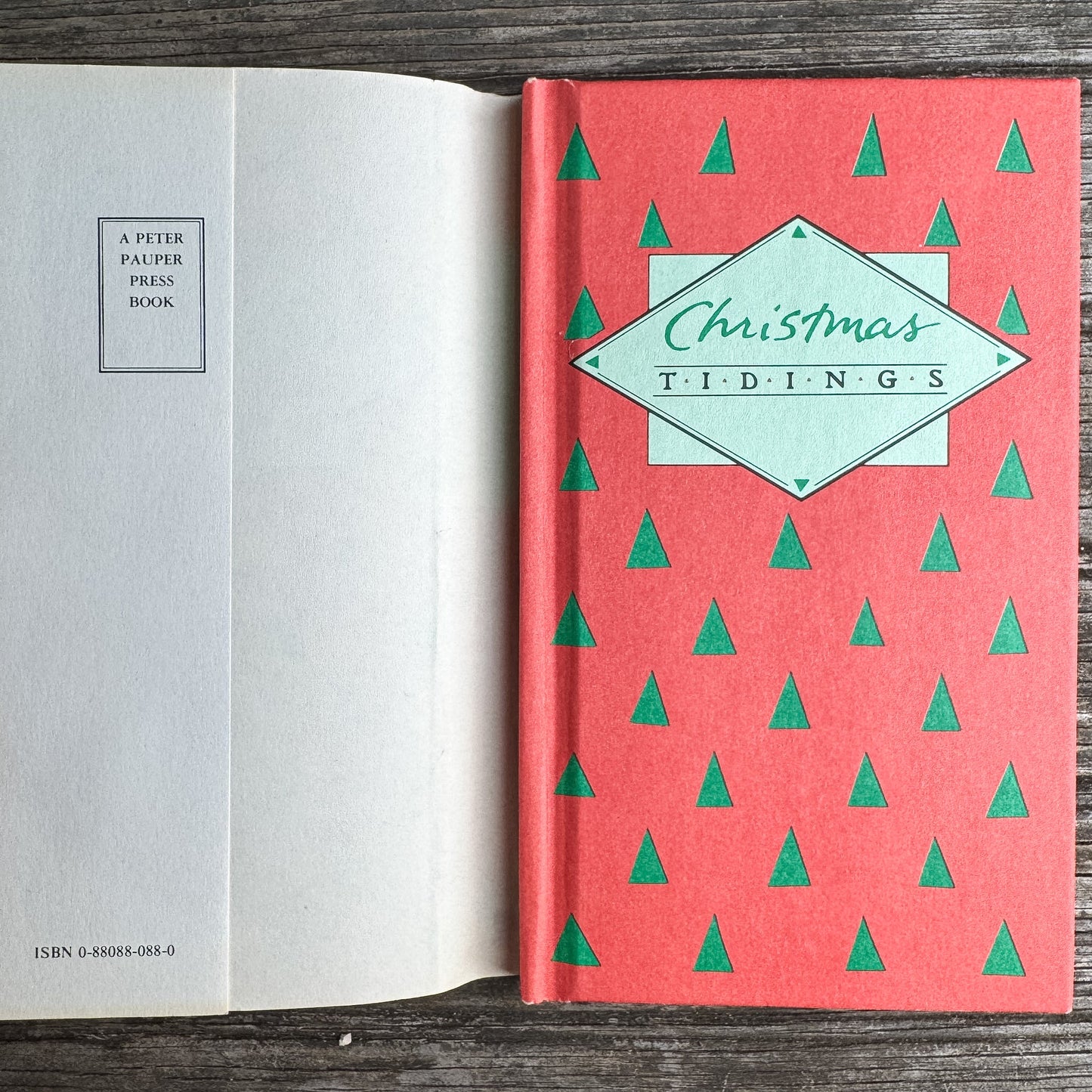 Christmas Tidings, Peter Pauper Press, 1984 - Pretty Old Books