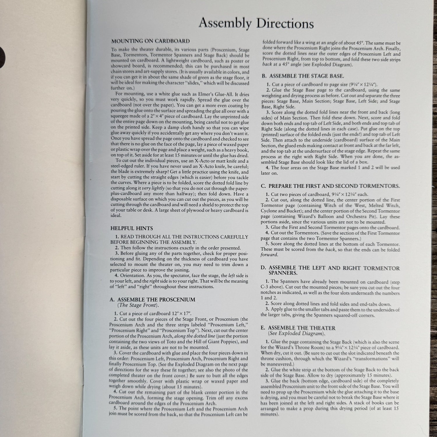 Cut & Assemble The Wizard of Oz Toy Theater: Full-Color Characters and Scenery by Dick Martin - Pretty Old Books