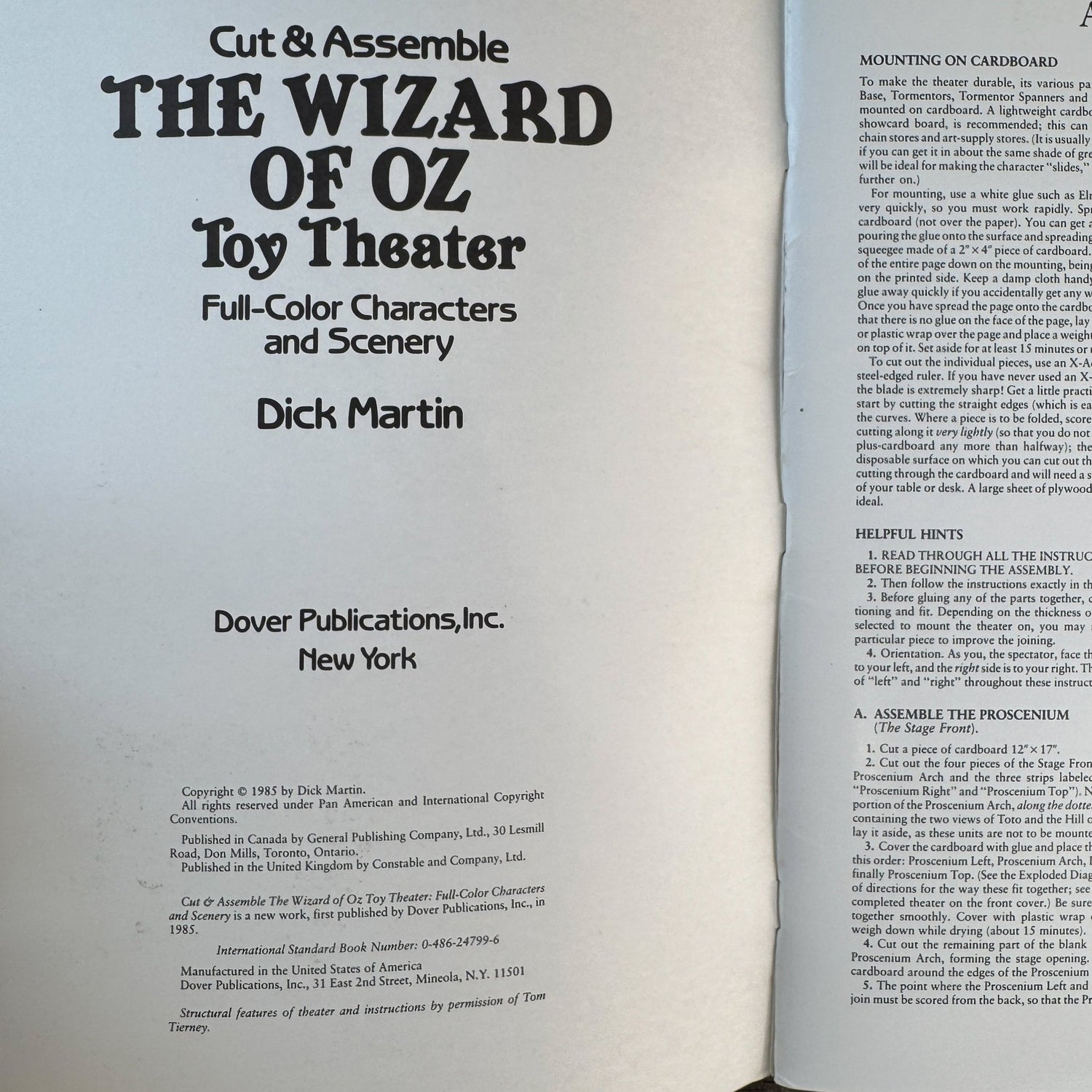 Cut & Assemble The Wizard of Oz Toy Theater: Full-Color Characters and Scenery by Dick Martin - Pretty Old Books