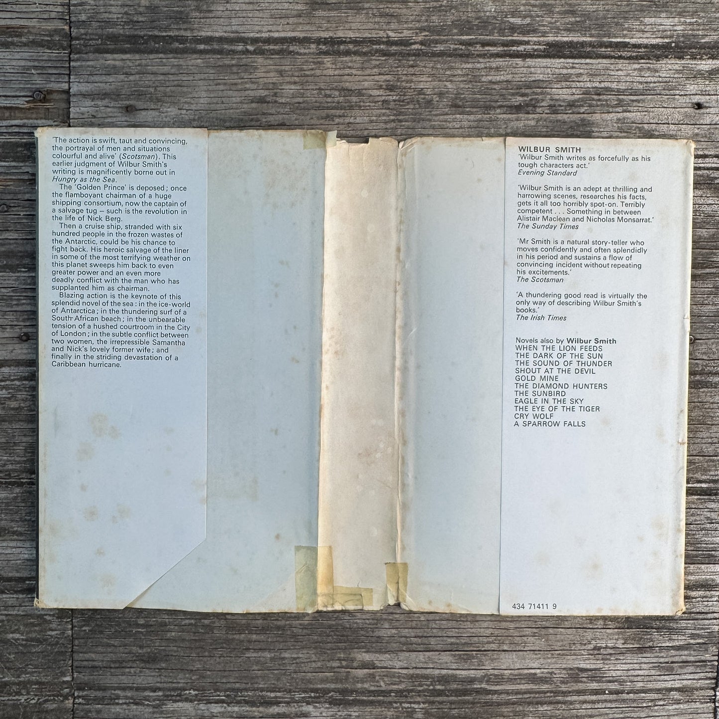 Hungry as the Sea, Wilbur Smith, 1978 - Pretty Old Books