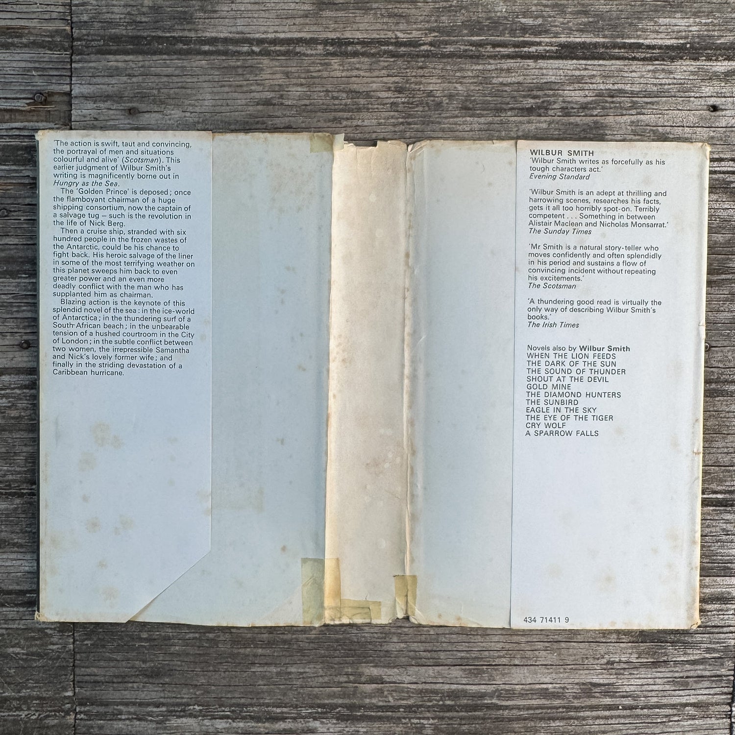 Hungry as the Sea, Wilbur Smith, 1978 - Pretty Old Books