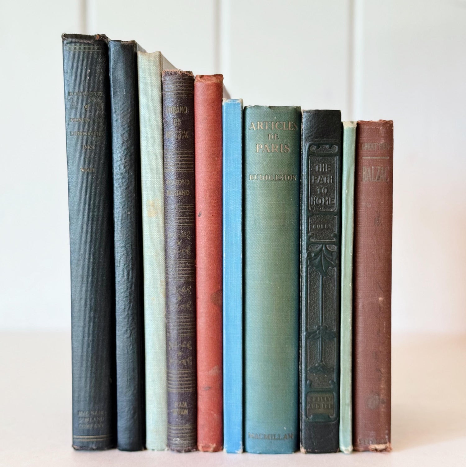 Antique Shabby Book Bundle for Shelf Styling, Minimalist Books No Lettering