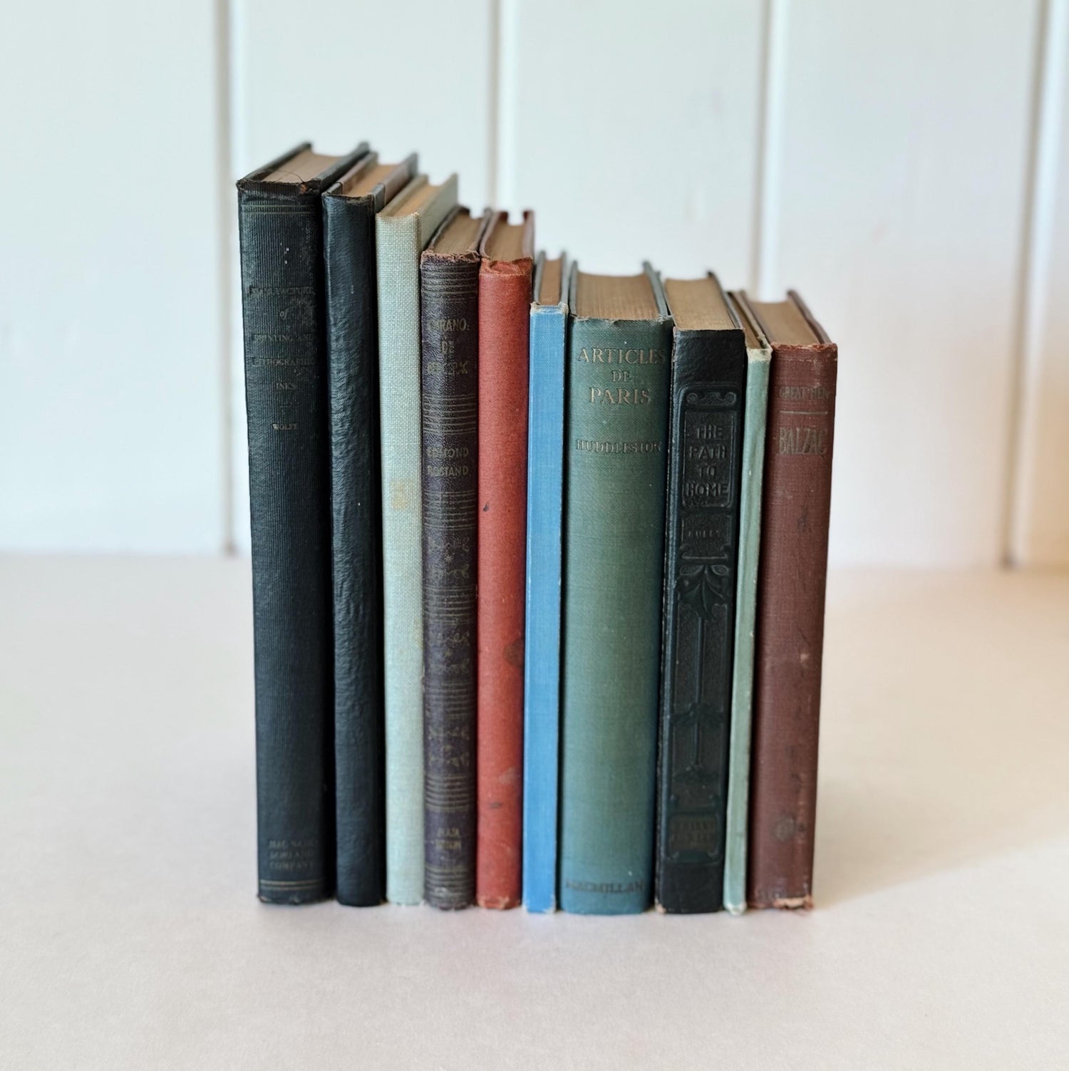 Antique Shabby Book Bundle for Shelf Styling, Minimalist Books No Lettering