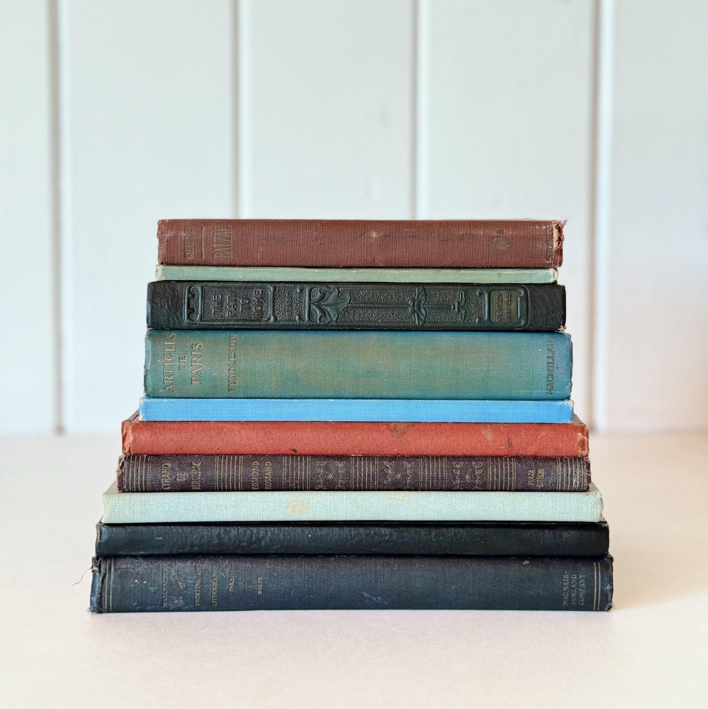 Antique Shabby Book Bundle for Shelf Styling, Minimalist Books No Lettering