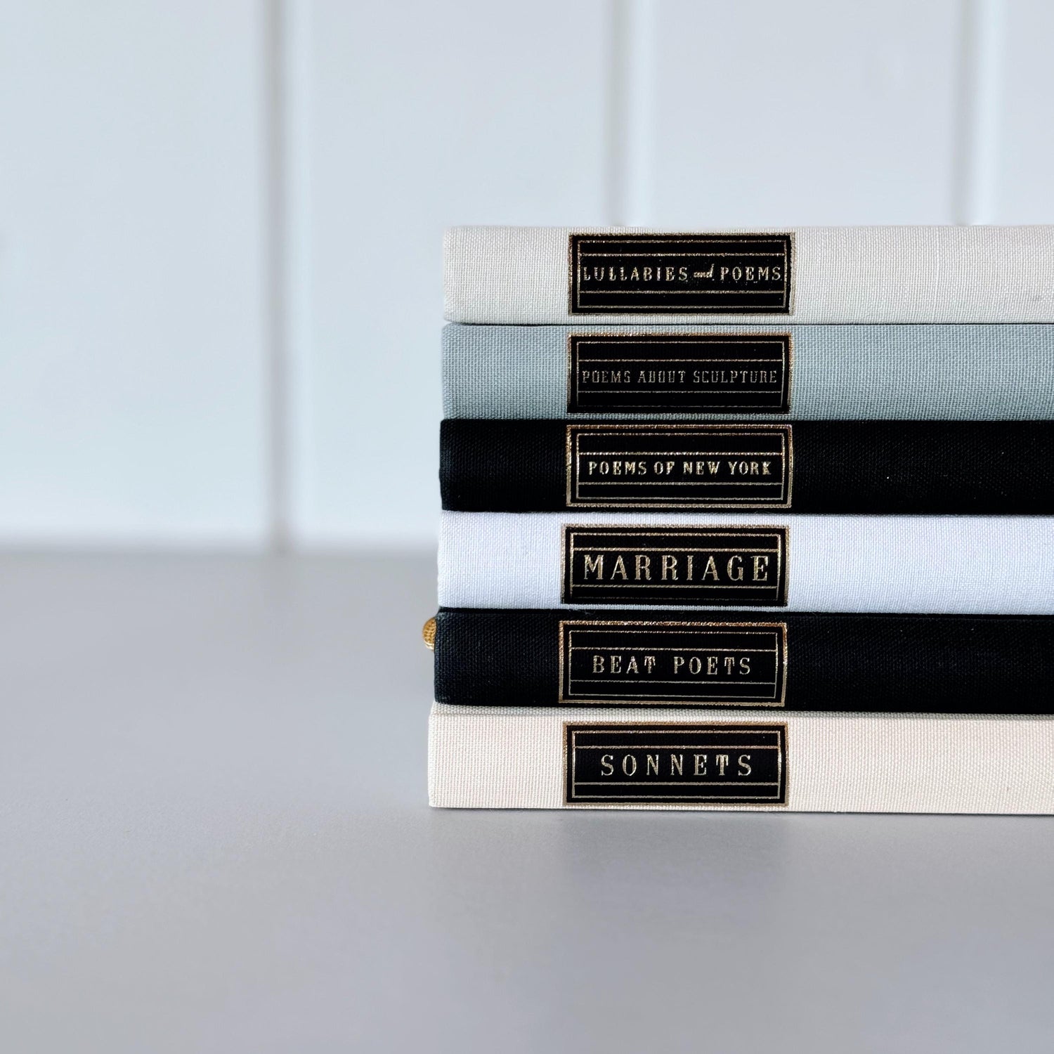 Mini Pocket Sized Black White and Gray Poetry Book Bundle, Everyman's Pocket Poets Collection