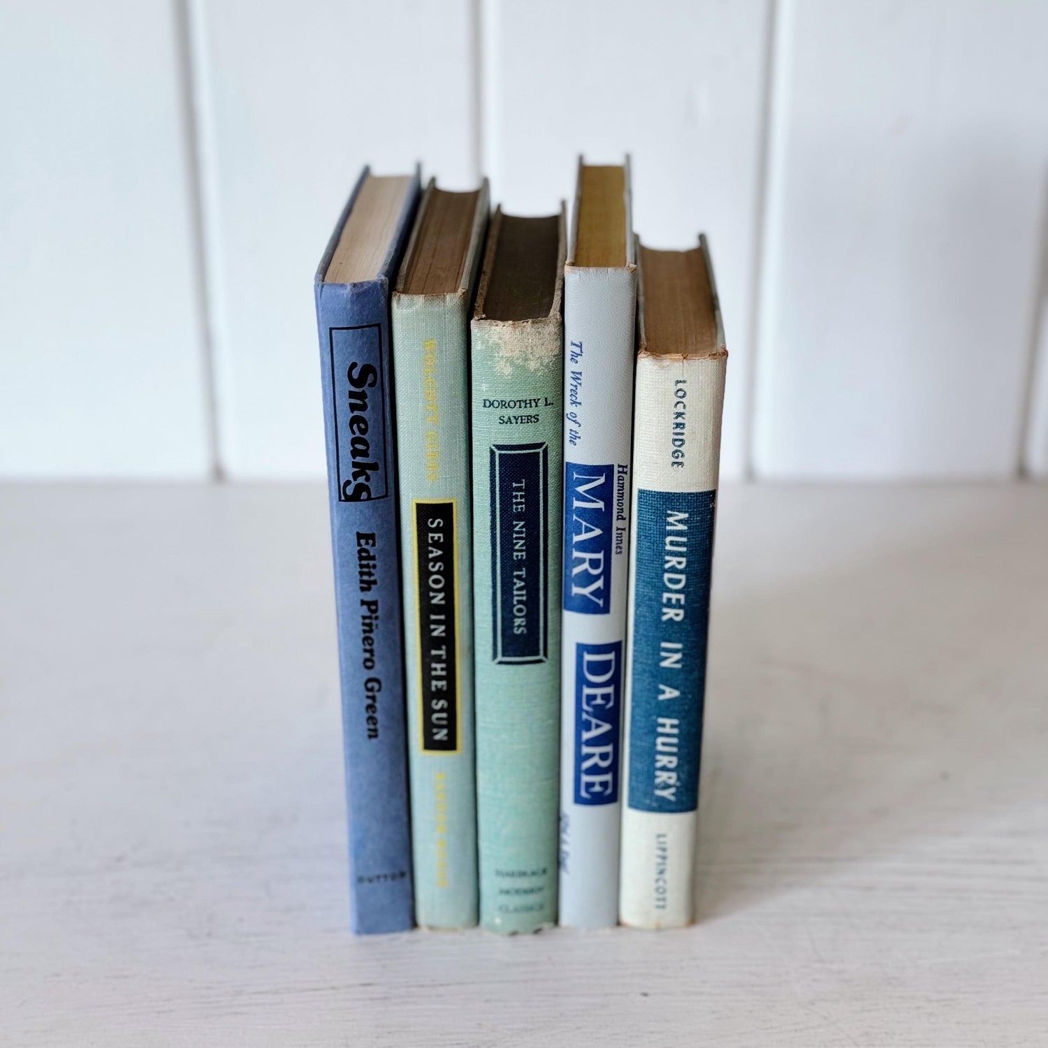 Vintage Blue and Blue-Gray Book Set for Shelf Styling, Retro Books With Vintage Vibe