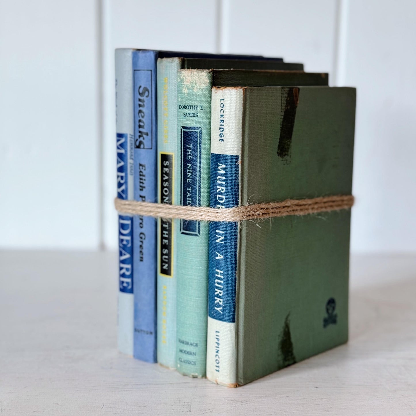 Vintage Blue and Blue-Gray Book Set for Shelf Styling, Retro Books With Vintage Vibe