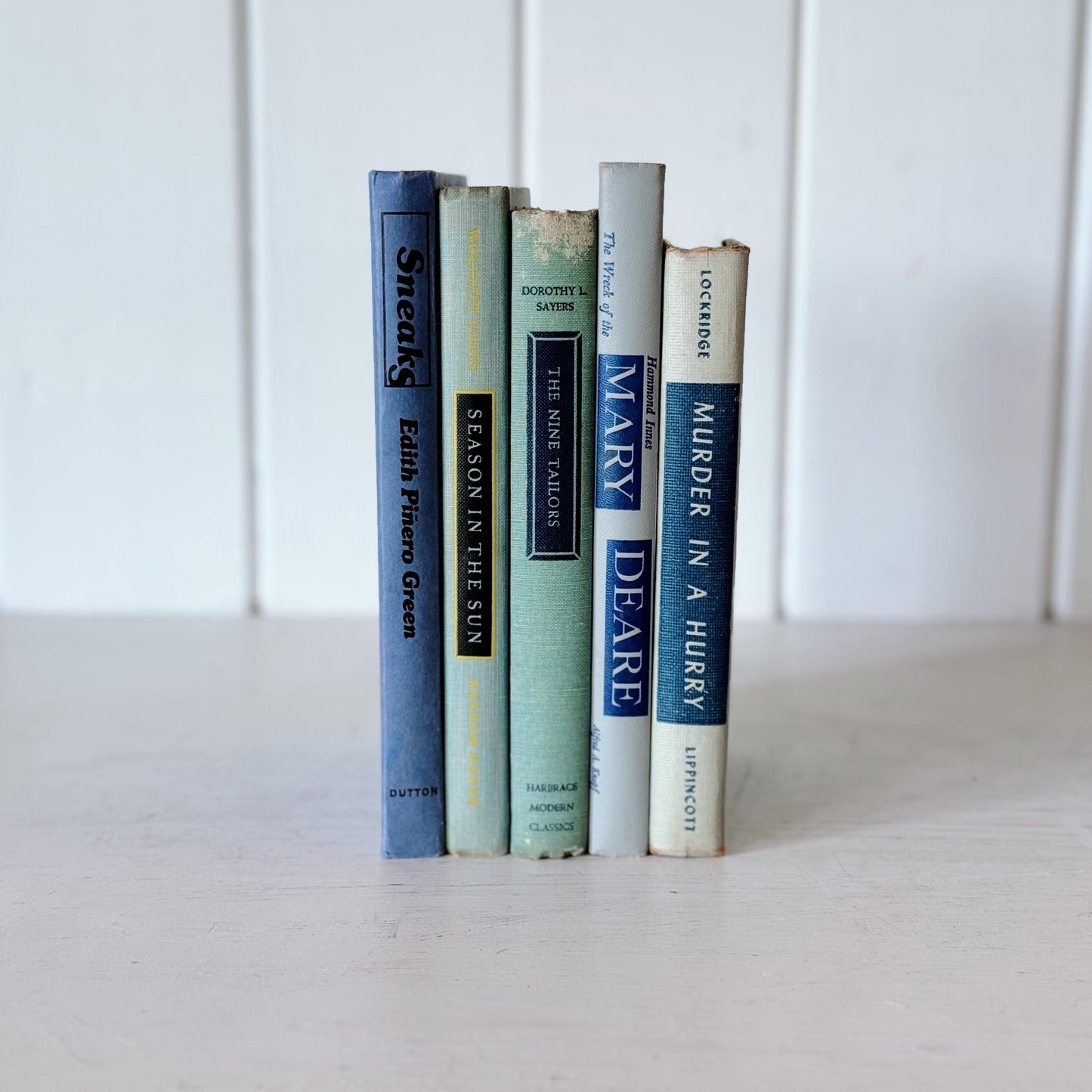 Vintage Blue and Blue-Gray Book Set for Shelf Styling, Retro Books With Vintage Vibe