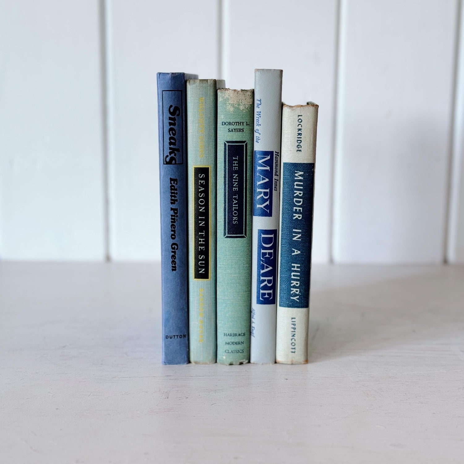 Vintage Blue and Blue-Gray Book Set for Shelf Styling, Retro Books With Vintage Vibe