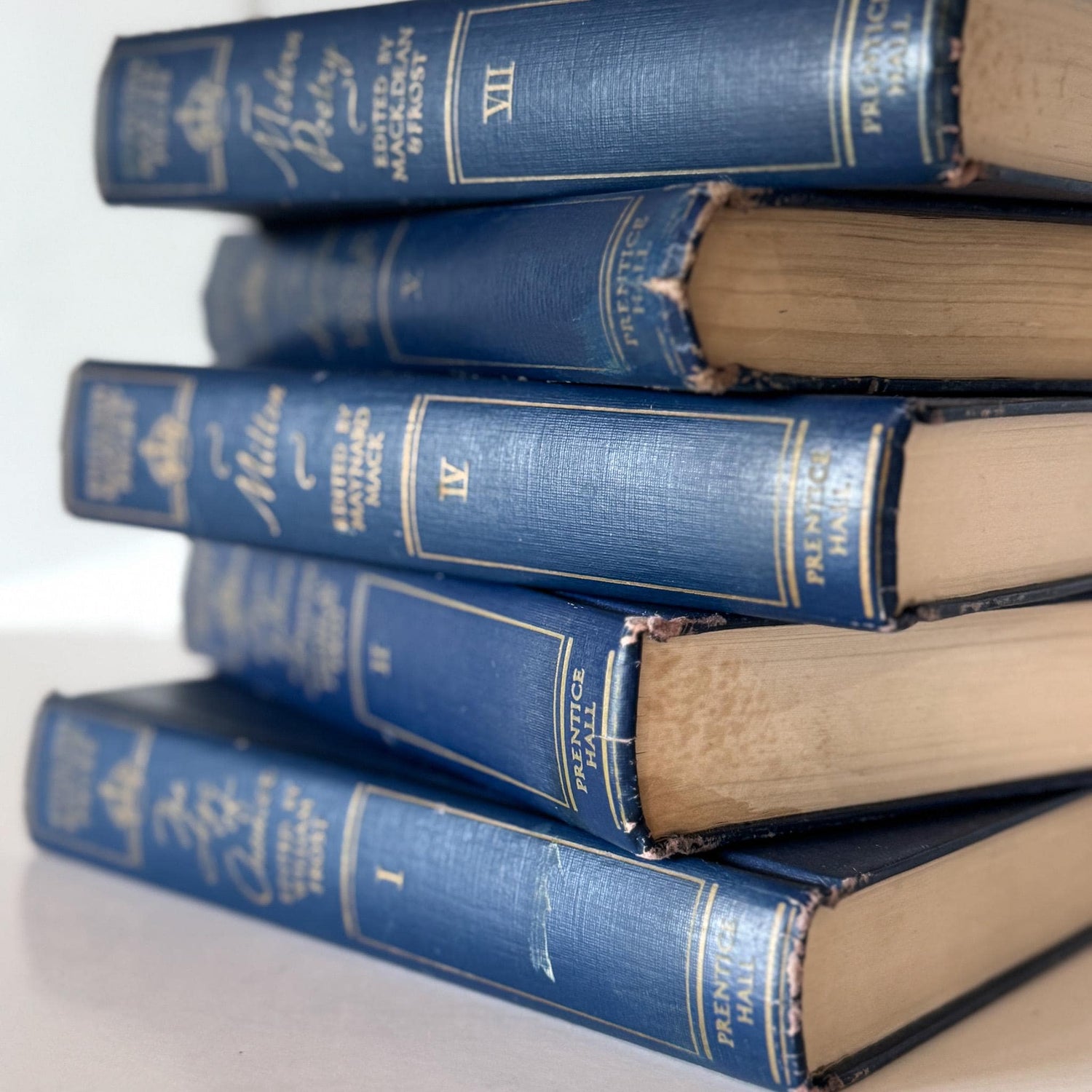 English Masterpieces Dark Blue Book Set, Navy Blue & Gold Vintage Books
