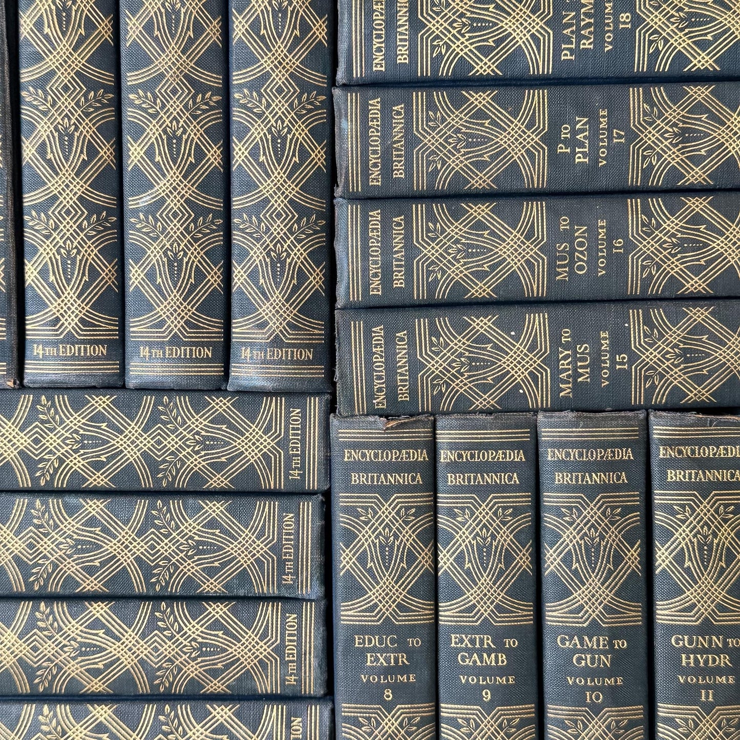 1932 Encyclopedia Britannica, 14th Edition, 1932, Complete Set, Large Blue and Gold Book Set