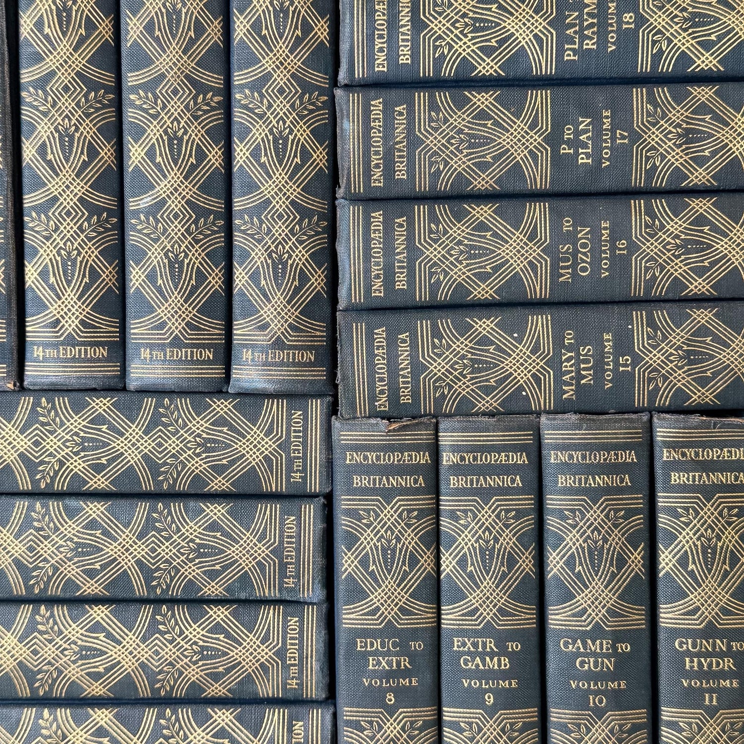 1932 Encyclopedia Britannica, 14th Edition, 1932, Complete Set, Large Blue and Gold Book Set