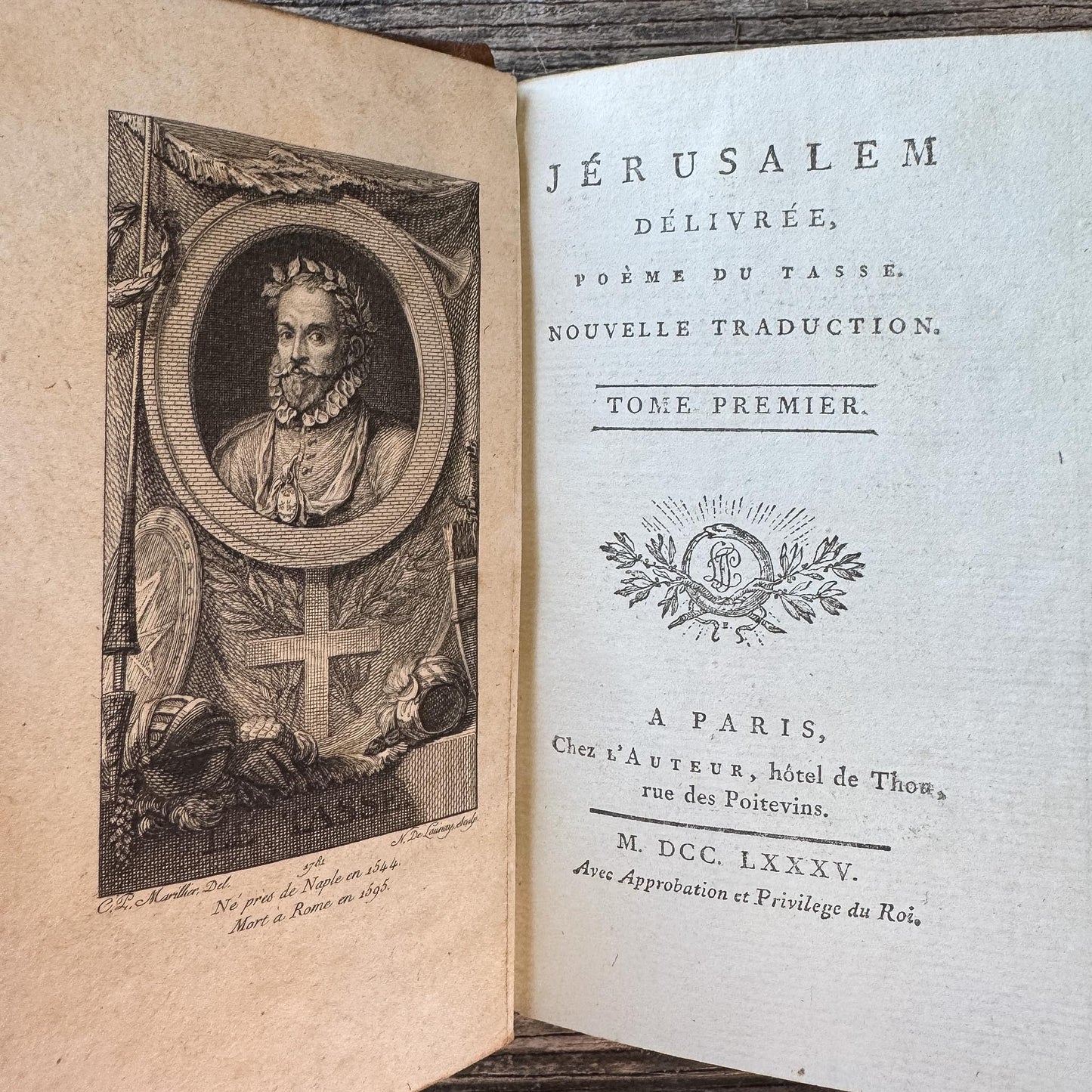 Small Gold Antique French Book Set - Jérusalem Délivrée & Bossuet, 5 Volumes