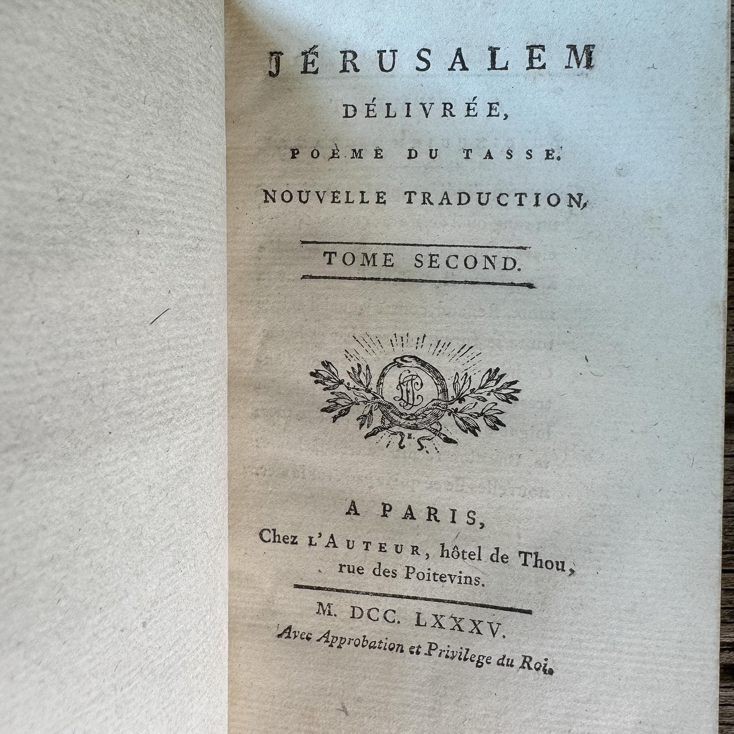 Small Gold Antique French Book Set - Jérusalem Délivrée & Bossuet, 5 Volumes