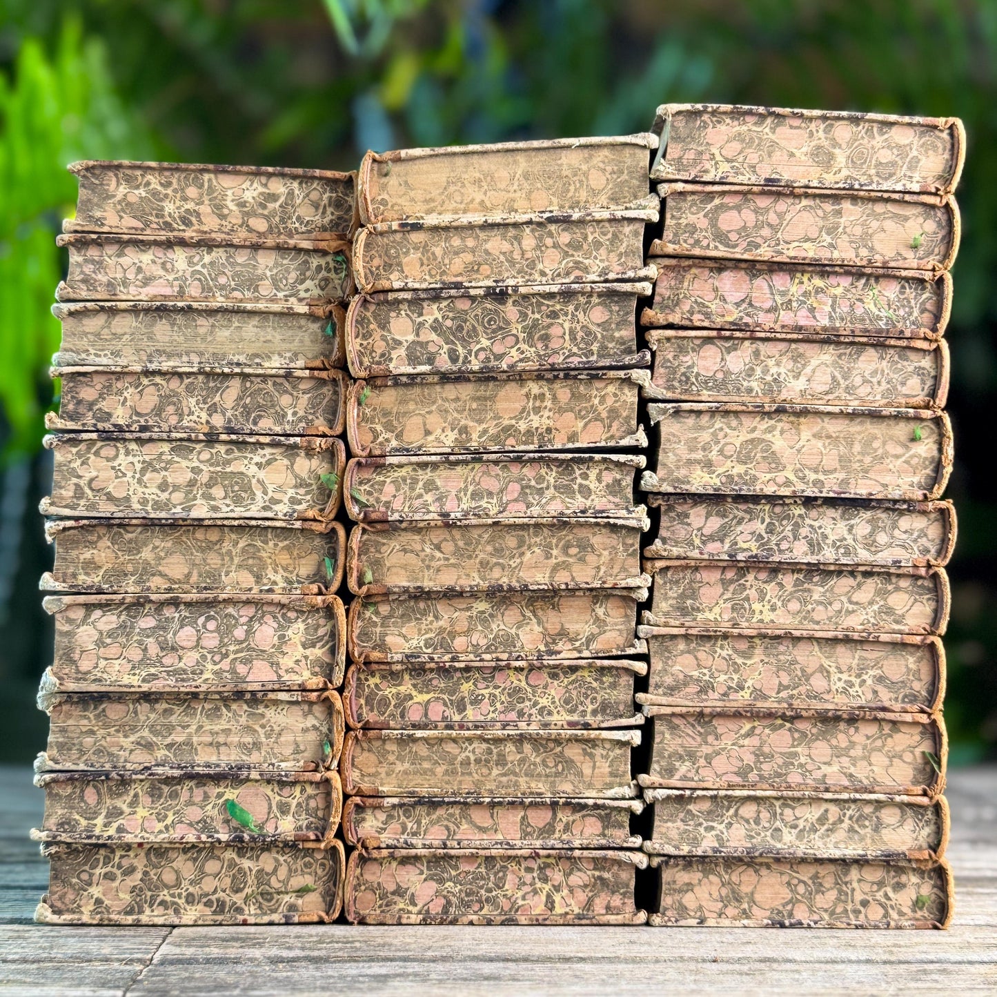 Antique Honey Gold French Theater Book Collection, 1824, Répertoire du Théâtre Français, Leather & Marbled Boards, 32 Volumes