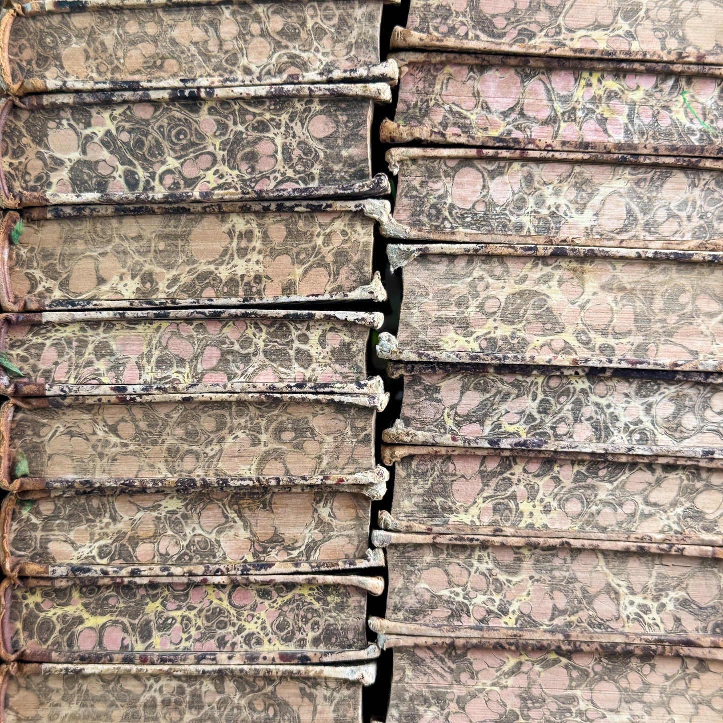 Antique Honey Gold French Theater Book Collection, 1824, Répertoire du Théâtre Français, Leather & Marbled Boards, 32 Volumes